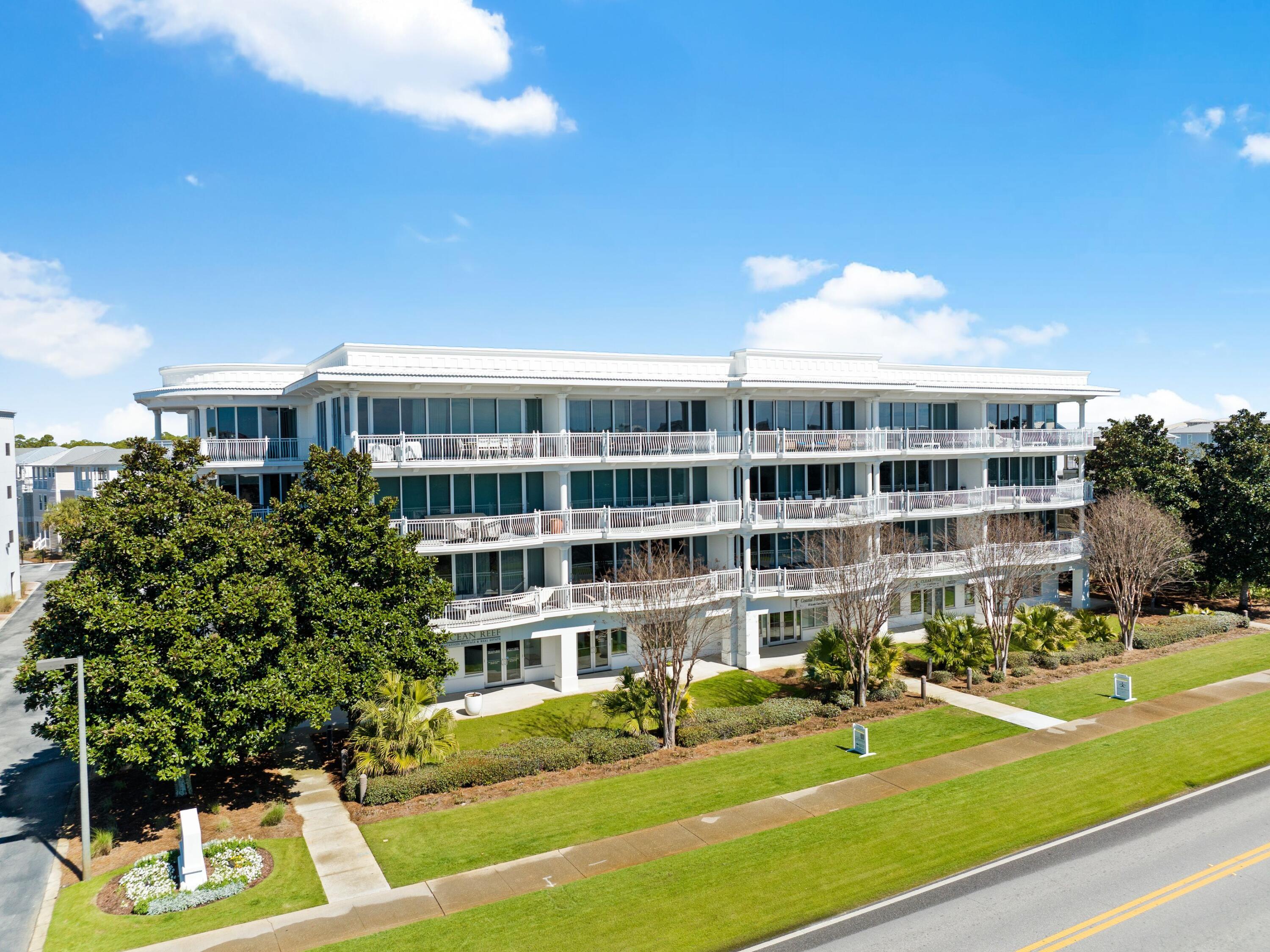 ALEXANDER AT PALM COURT - Residential