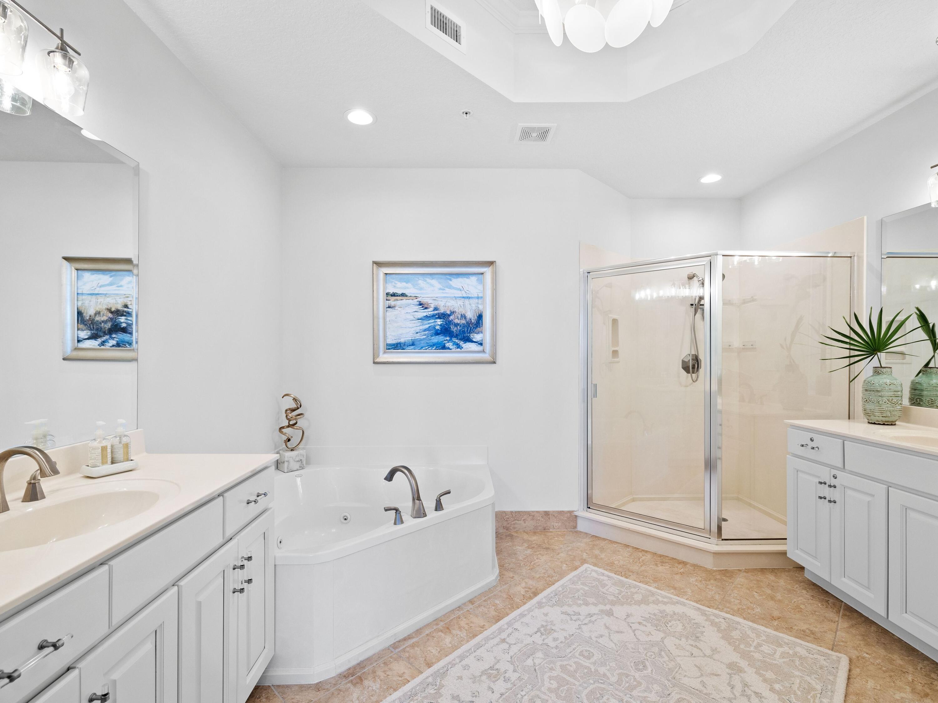 ALEXANDER AT PALM COURT - Residential