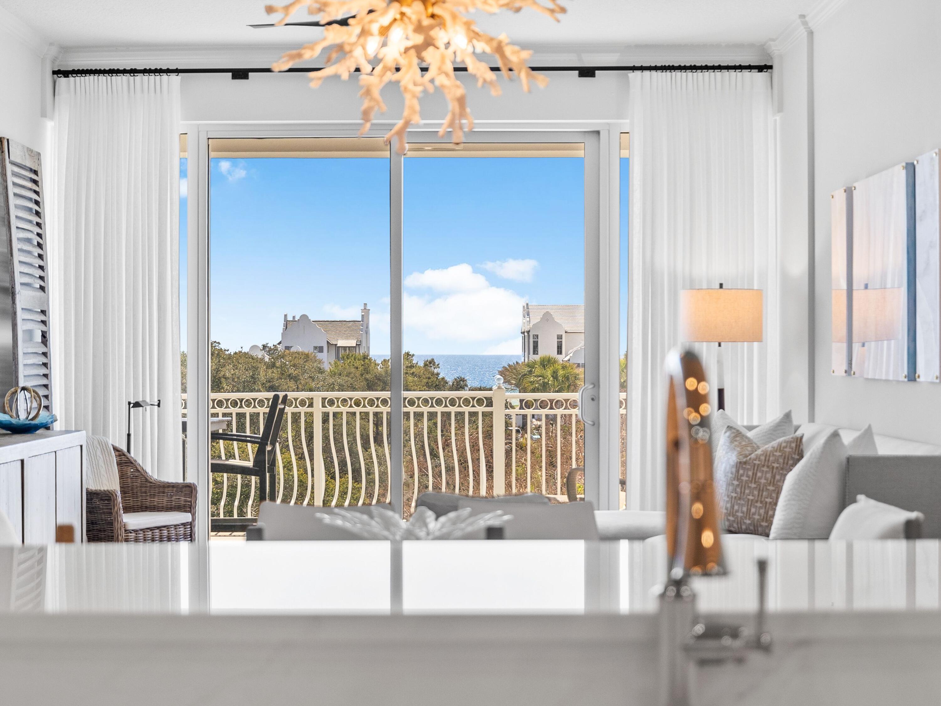 ALEXANDER AT PALM COURT - Residential