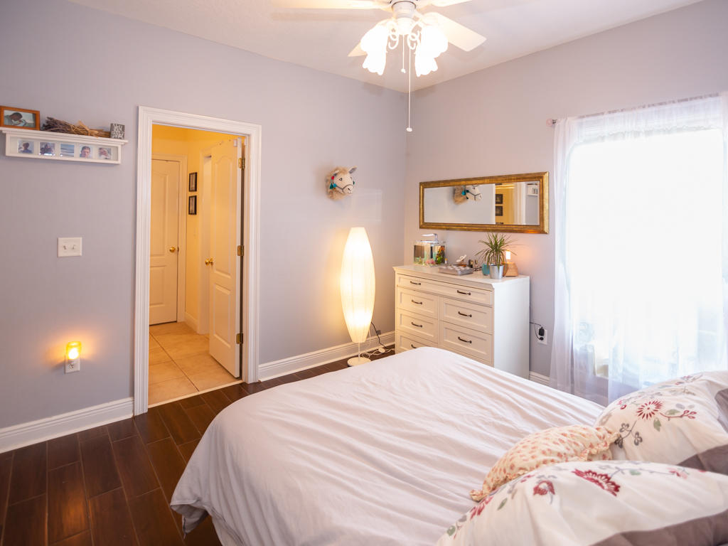 CHARDONNAY ESTATES - Residential