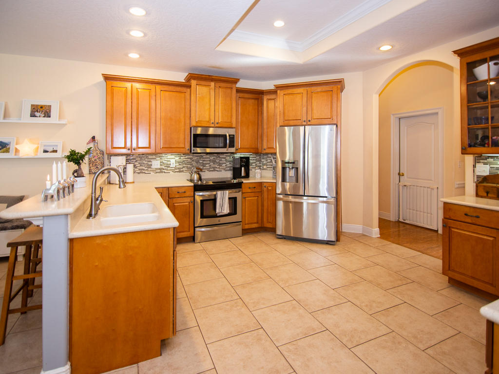 CHARDONNAY ESTATES - Residential