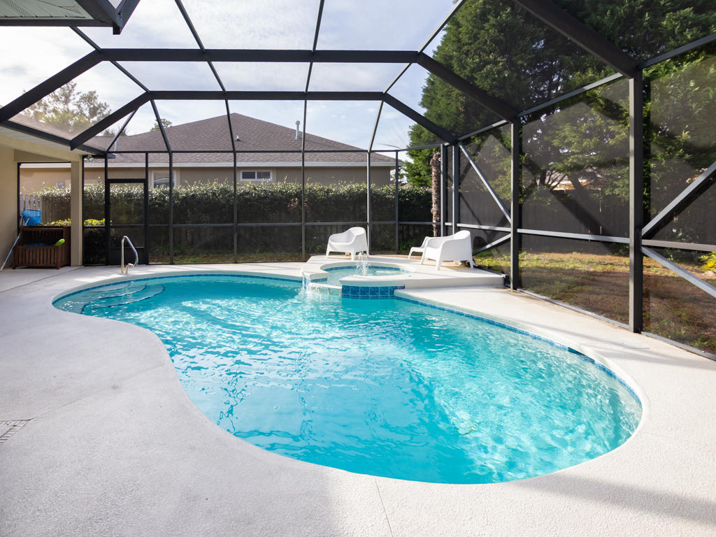 CHARDONNAY ESTATES - Residential