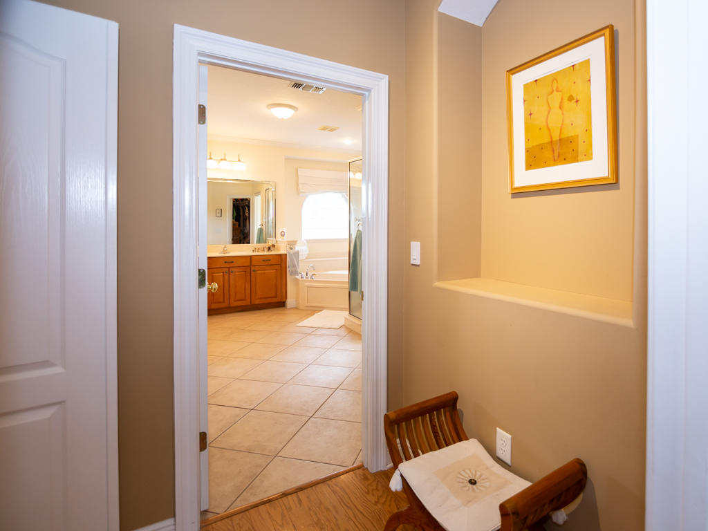 CHARDONNAY ESTATES - Residential