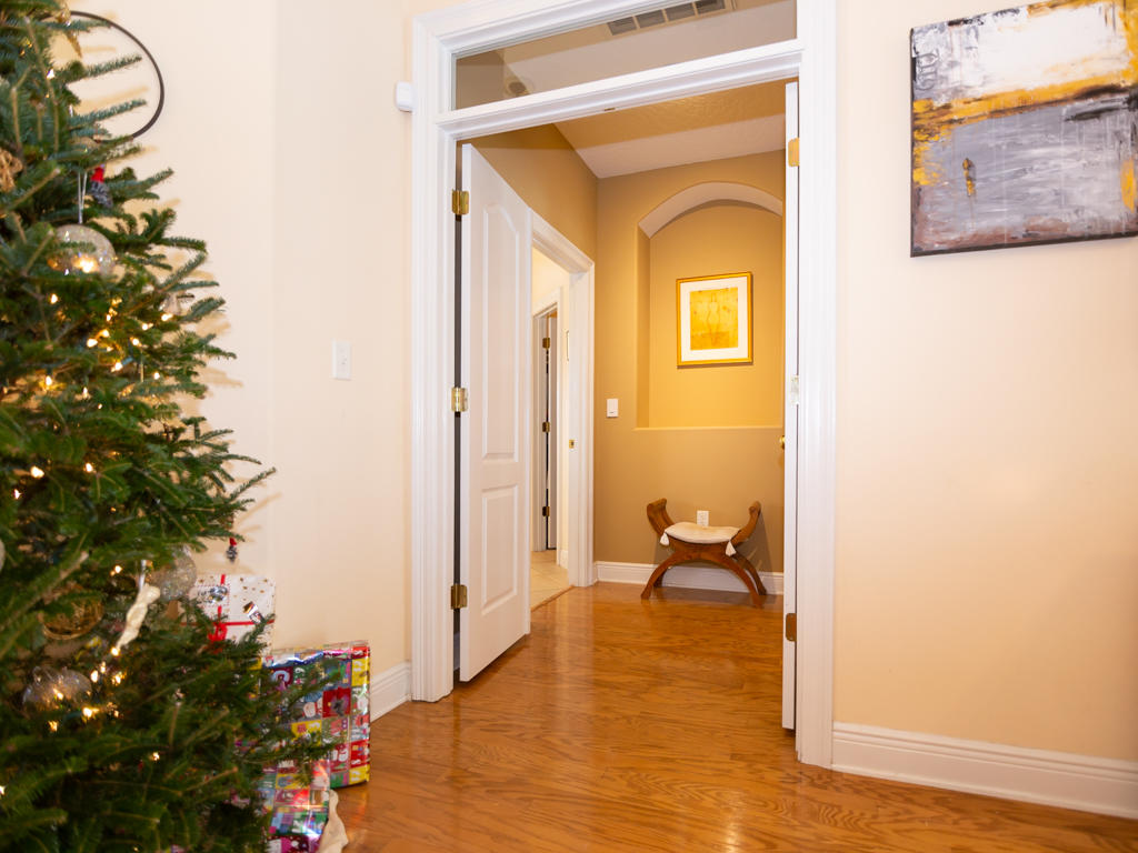 CHARDONNAY ESTATES - Residential