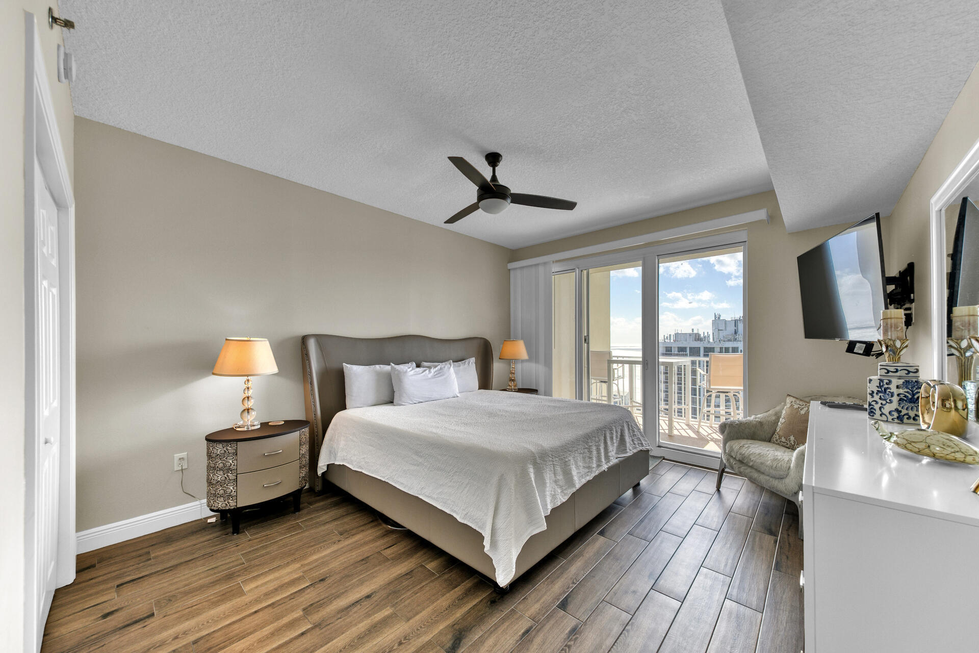 ARIEL DUNES - Residential