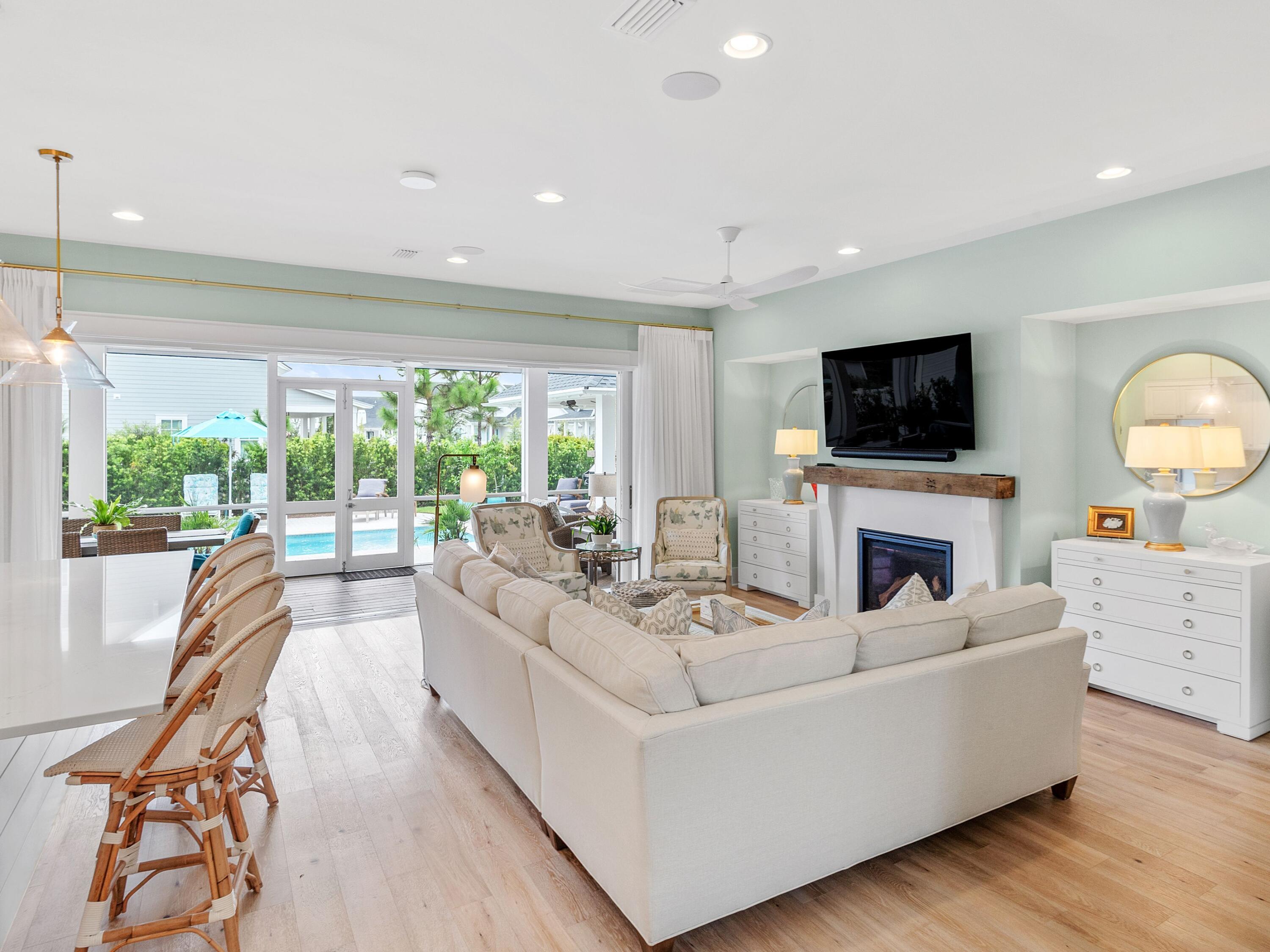 WATERSOUND ORIGINS - Residential