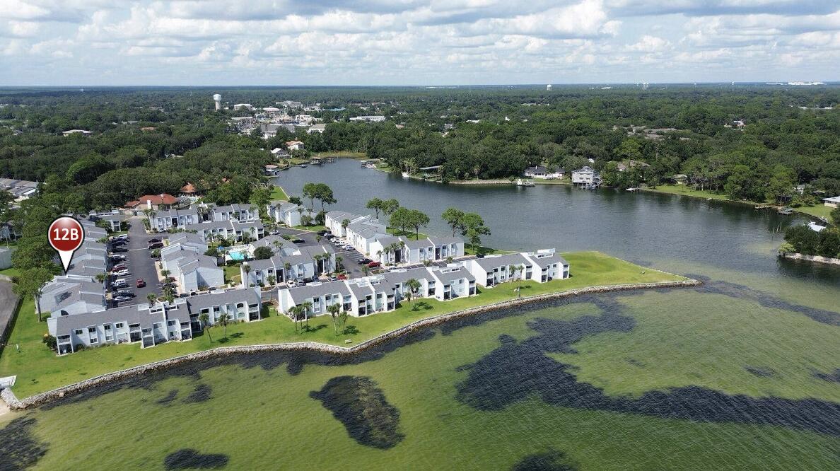 FINISTERRA CONDO - Residential