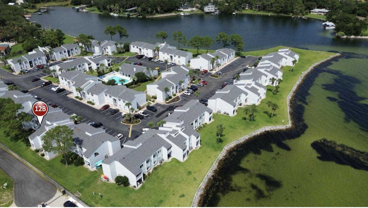 FINISTERRA CONDO - Residential