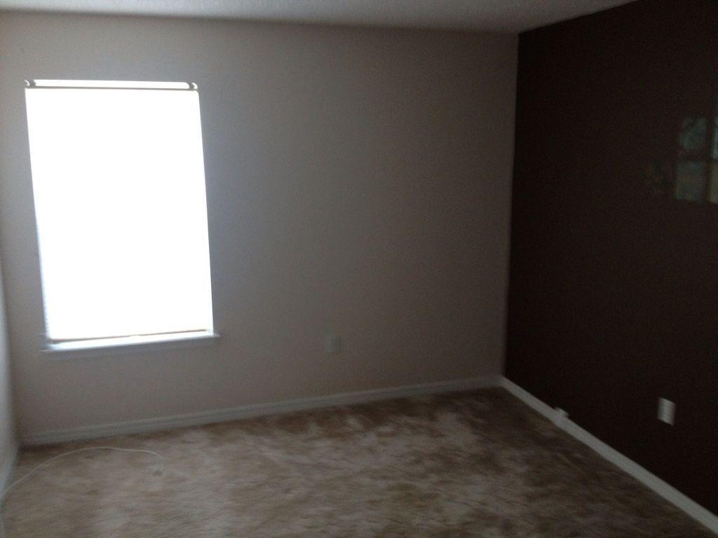 DIAMOND VIEW T/H - Residential