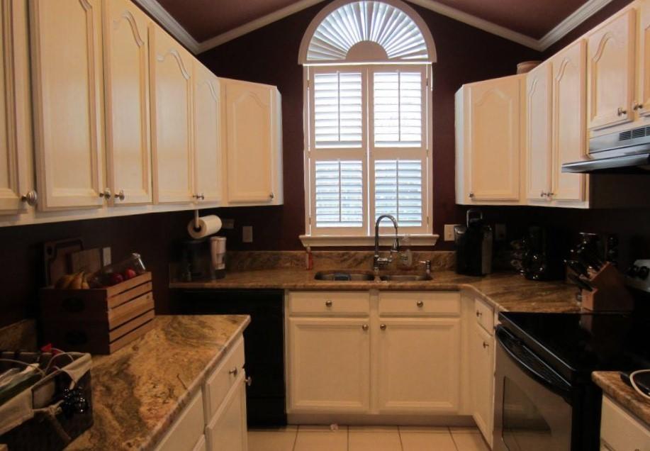 DIAMOND VIEW T/H - Residential