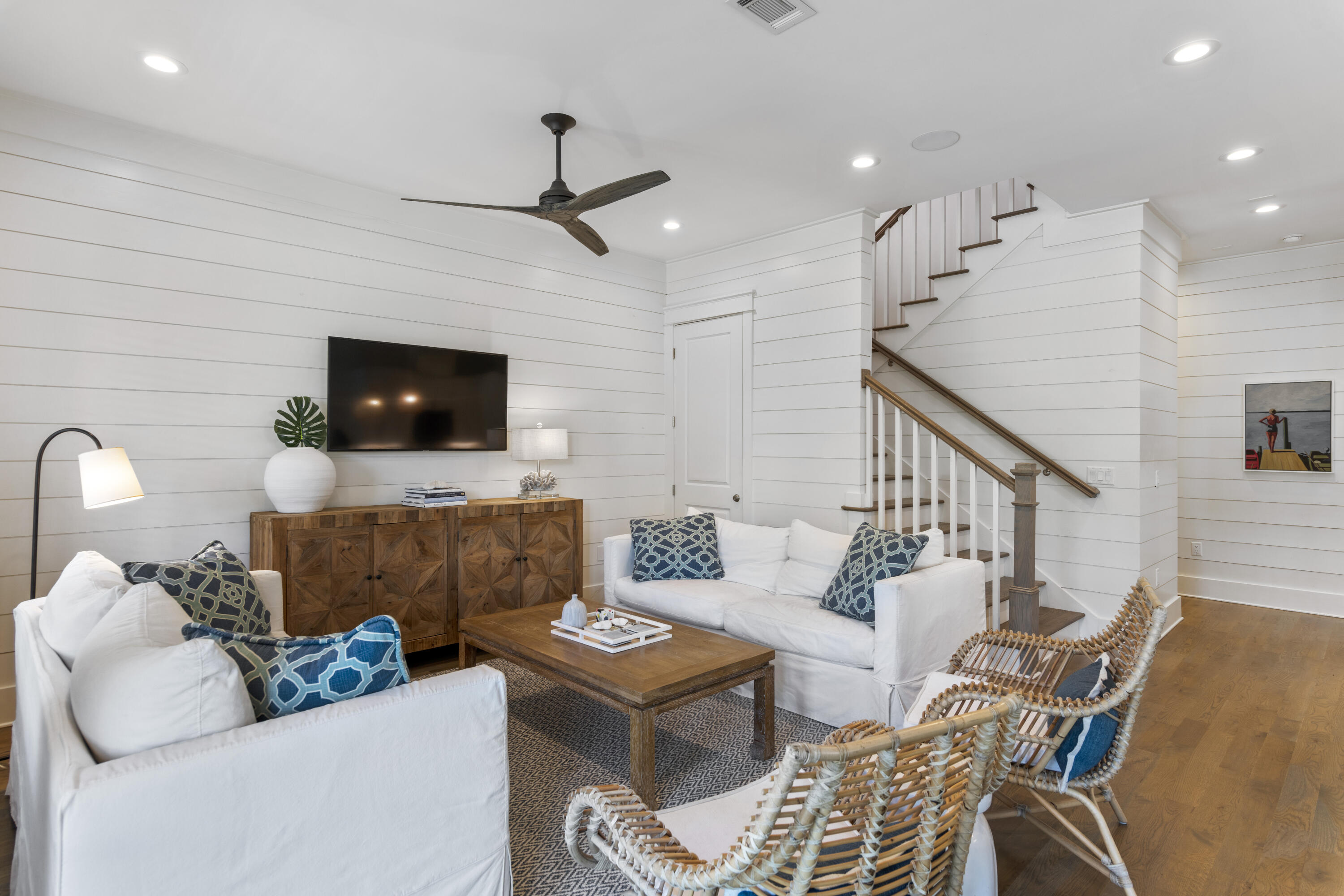 LAKESIDE AT BLUE MOUNTAIN BEACH - Residential