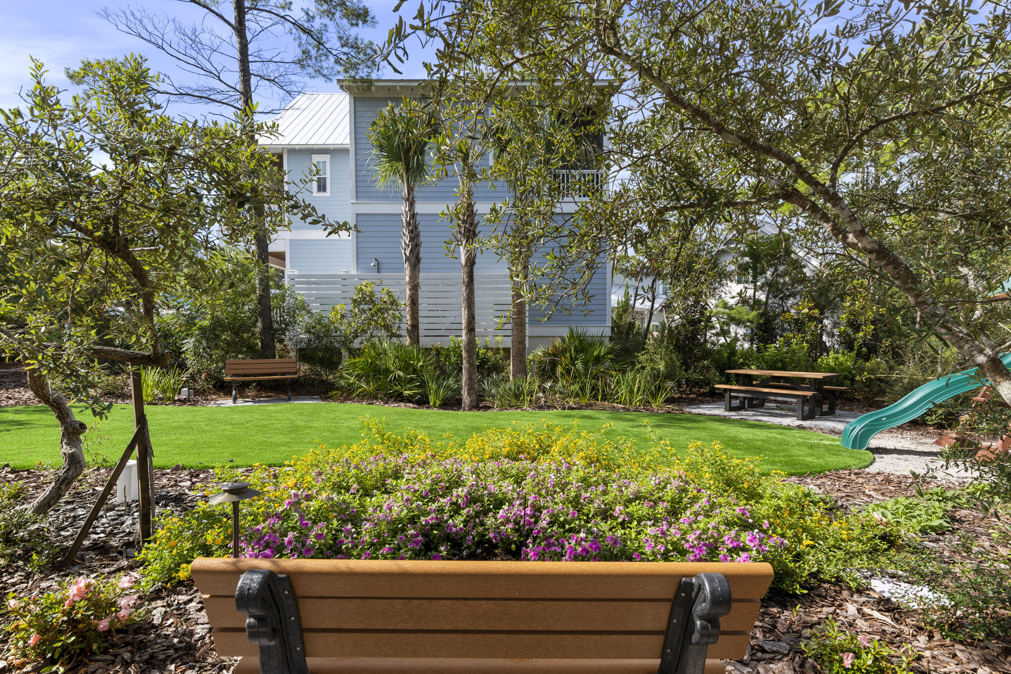 LAKESIDE AT BLUE MOUNTAIN BEACH - Residential