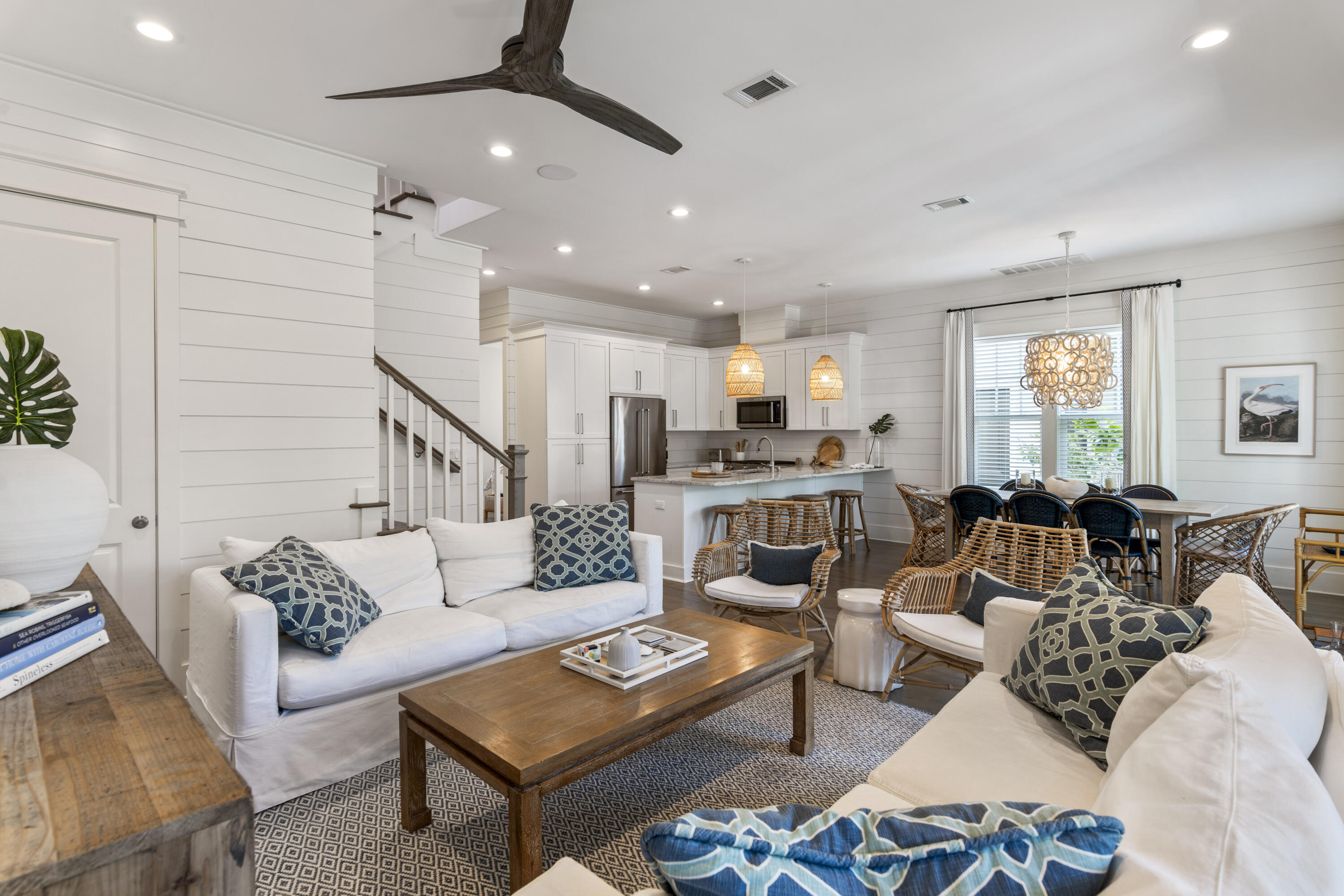 LAKESIDE AT BLUE MOUNTAIN BEACH - Residential