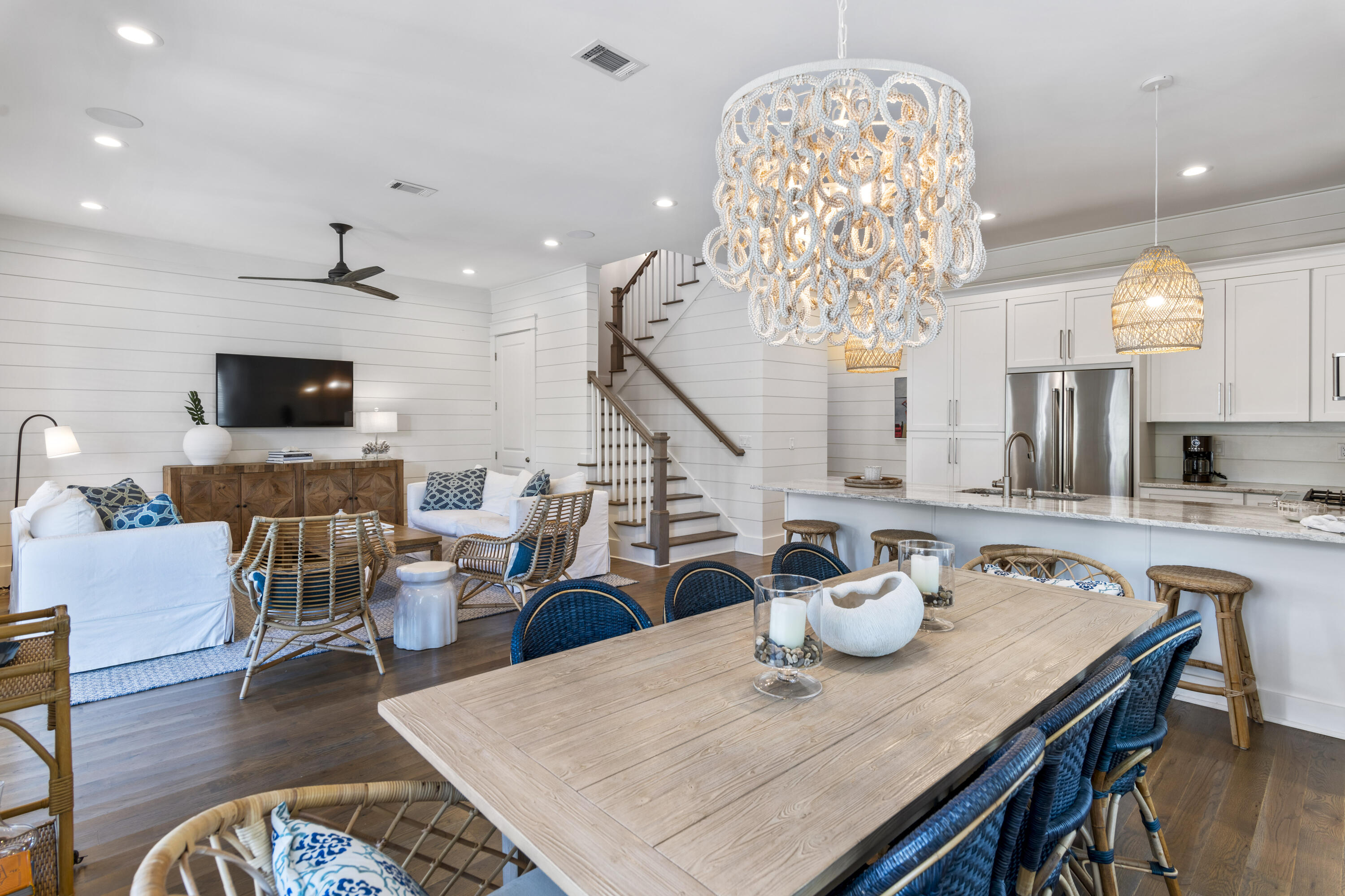 LAKESIDE AT BLUE MOUNTAIN BEACH - Residential