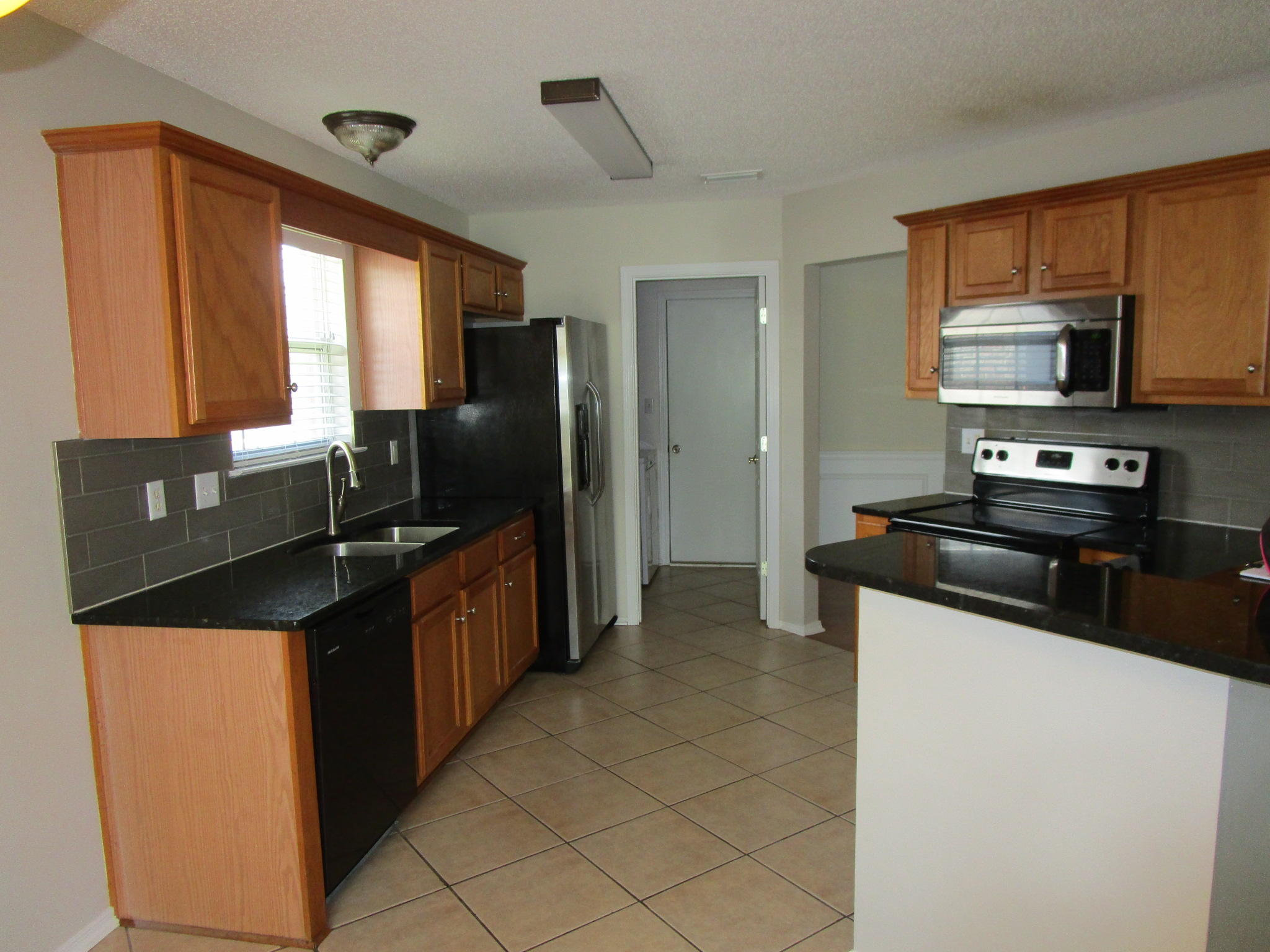 PARKWOOD ESTATES PH 7 - Residential Lease