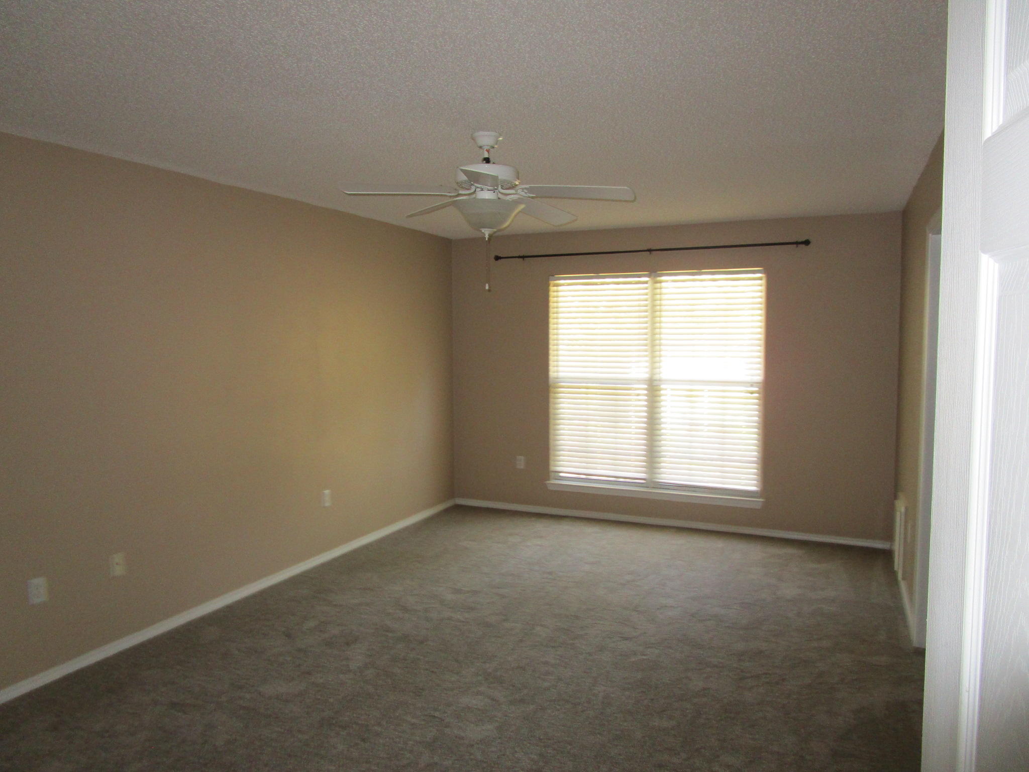 PARKWOOD ESTATES PH 7 - Residential Lease