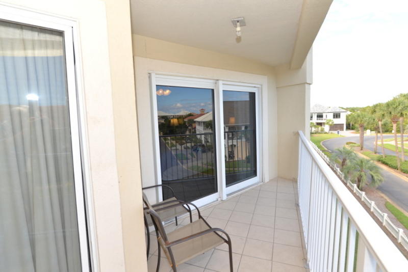 MARAVILLA CONDO 3 - Residential