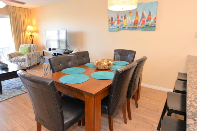 MARAVILLA CONDO 3 - Residential