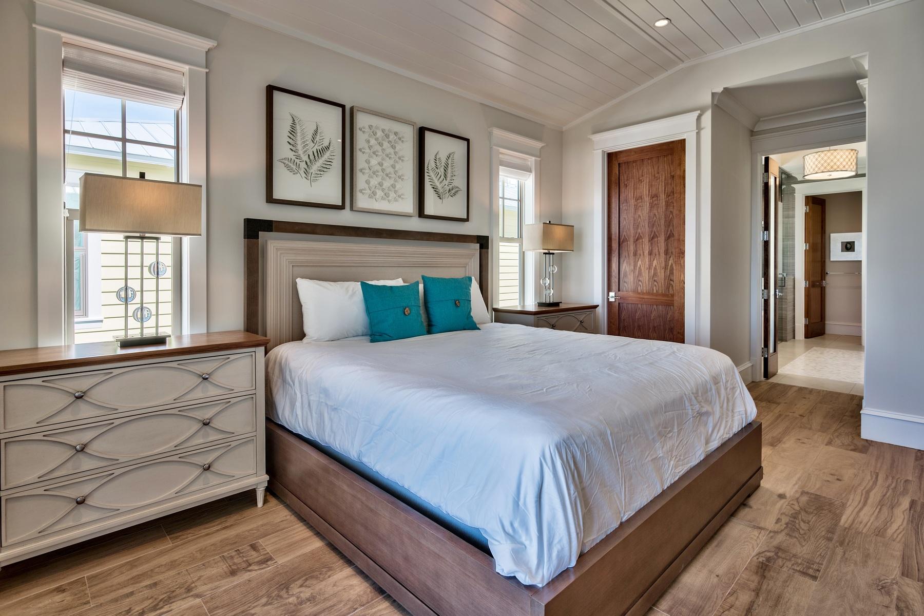CRYSTAL BEACH - Residential