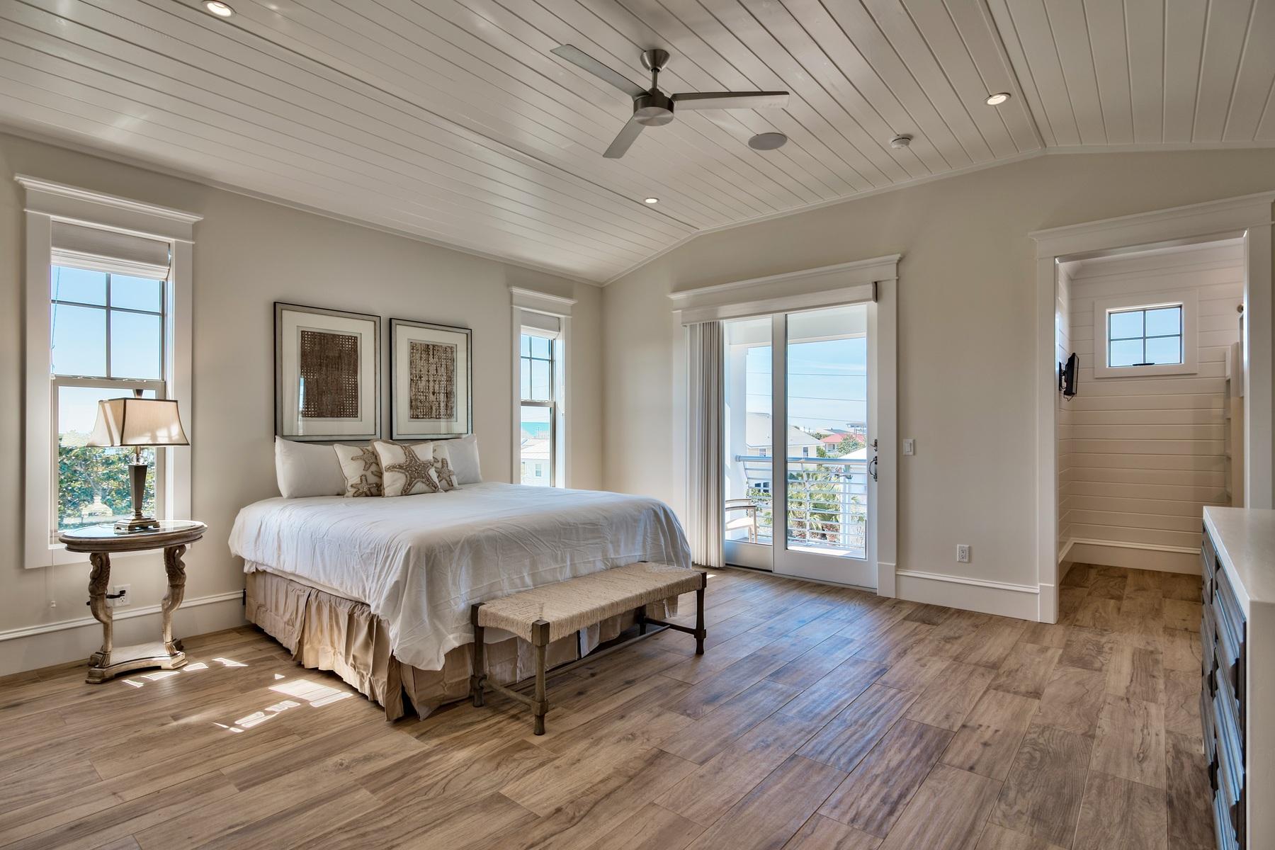 CRYSTAL BEACH - Residential