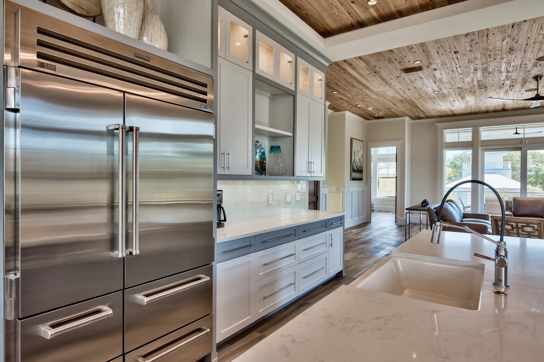 CRYSTAL BEACH - Residential
