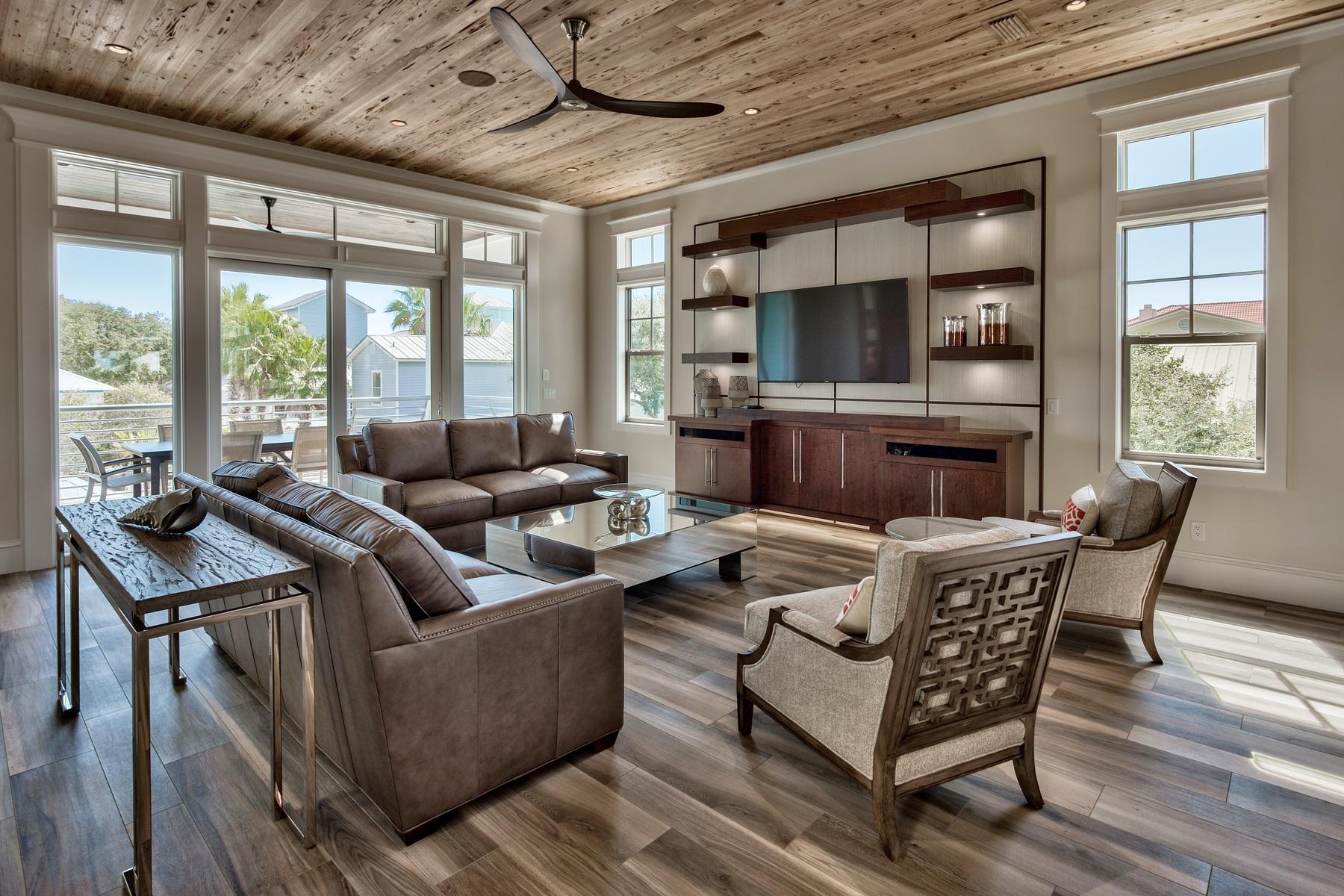 CRYSTAL BEACH - Residential