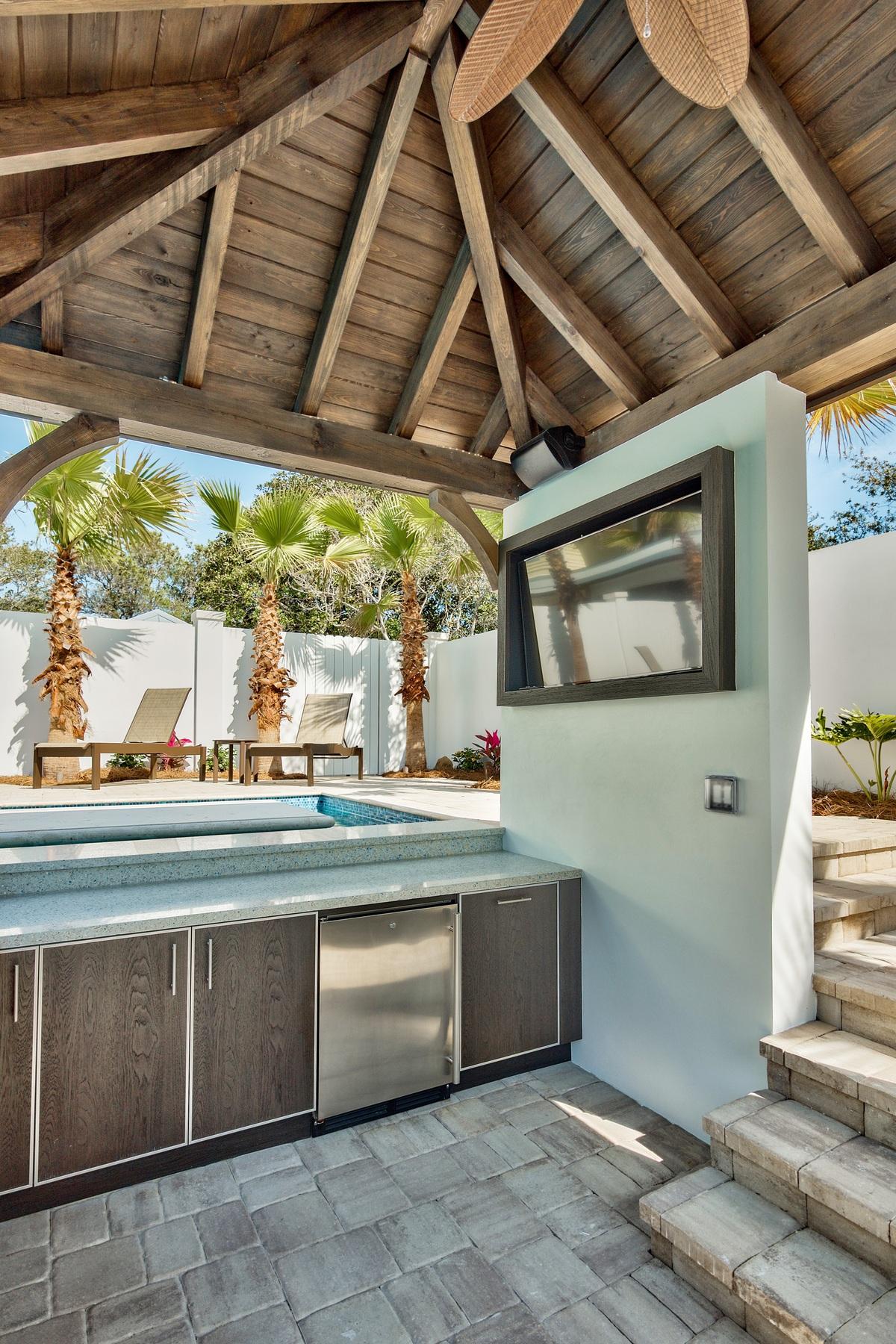 CRYSTAL BEACH - Residential