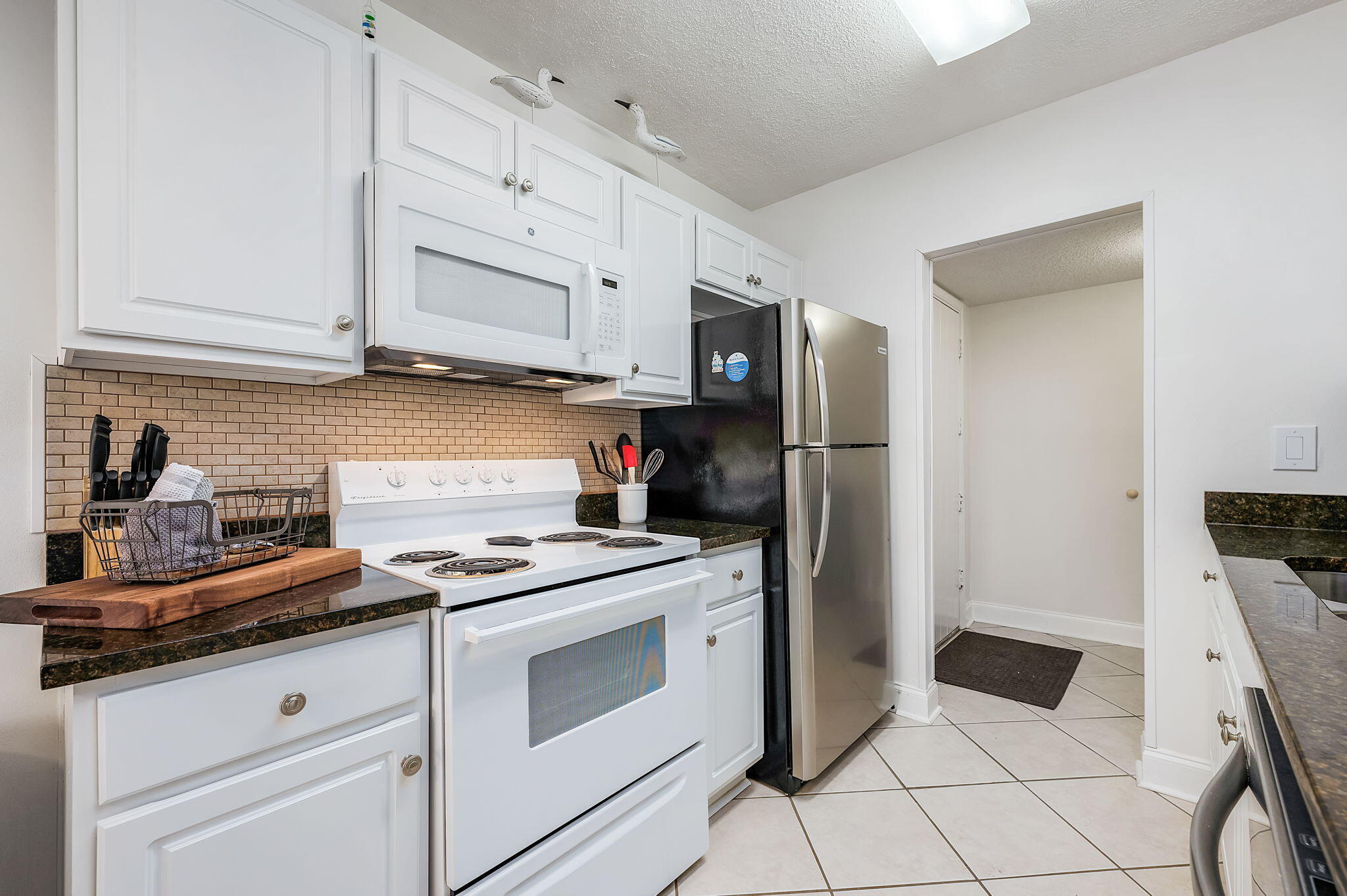 Seascape Condo Garden Villa - Residential Lease