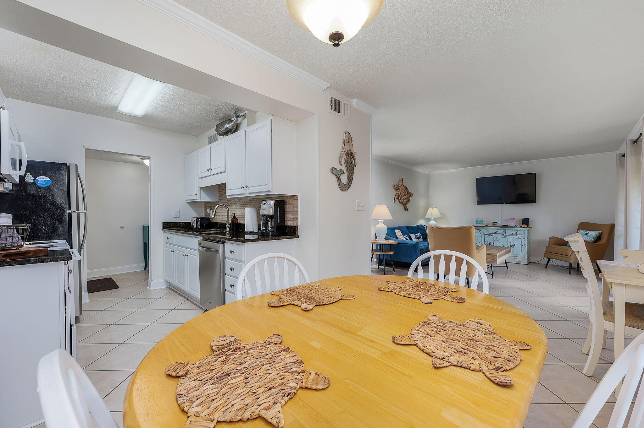 Seascape Condo Garden Villa - Residential Lease