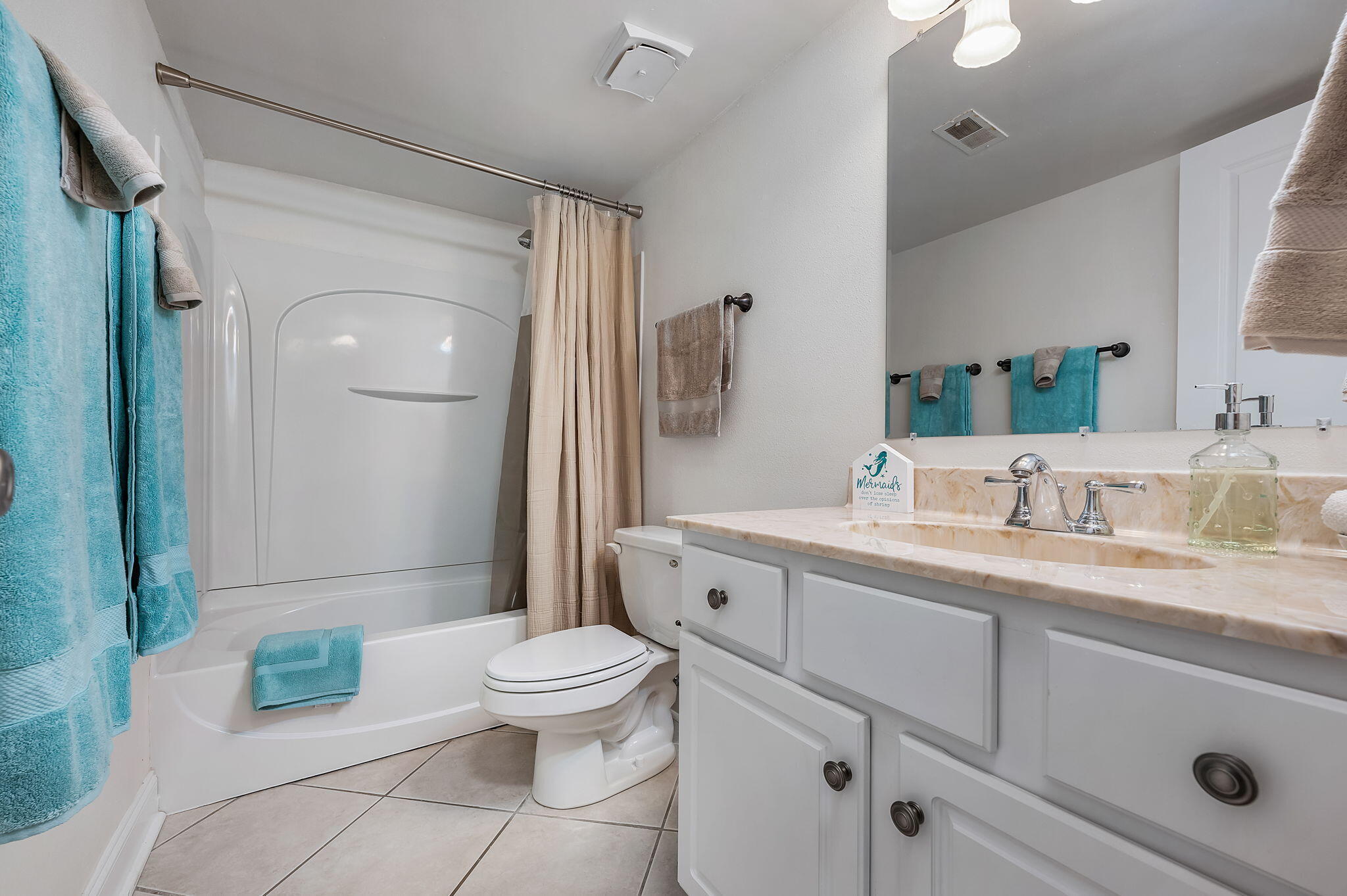 Seascape Condo Garden Villa - Residential Lease