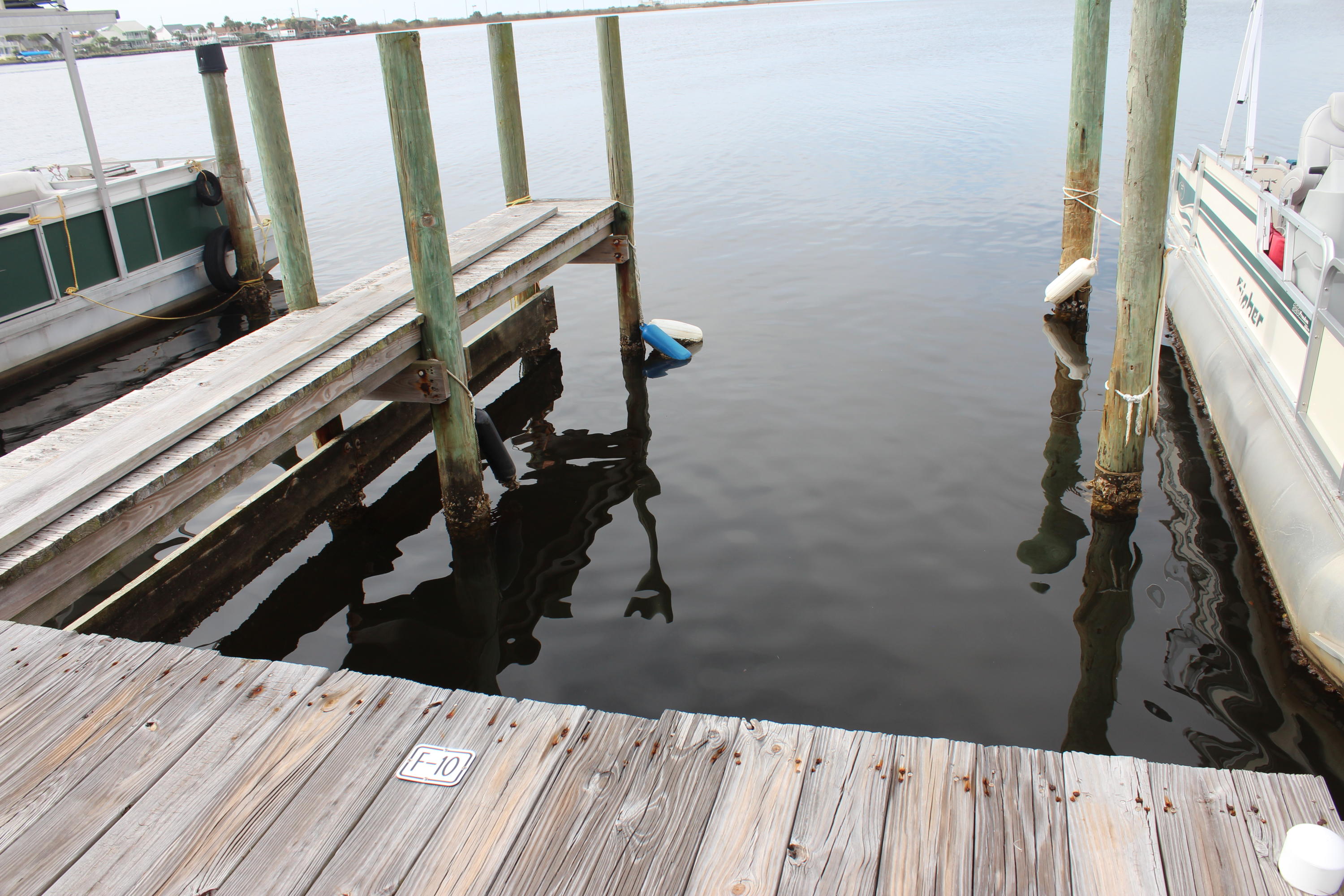 PIRATES BAY PH 1 - Residential