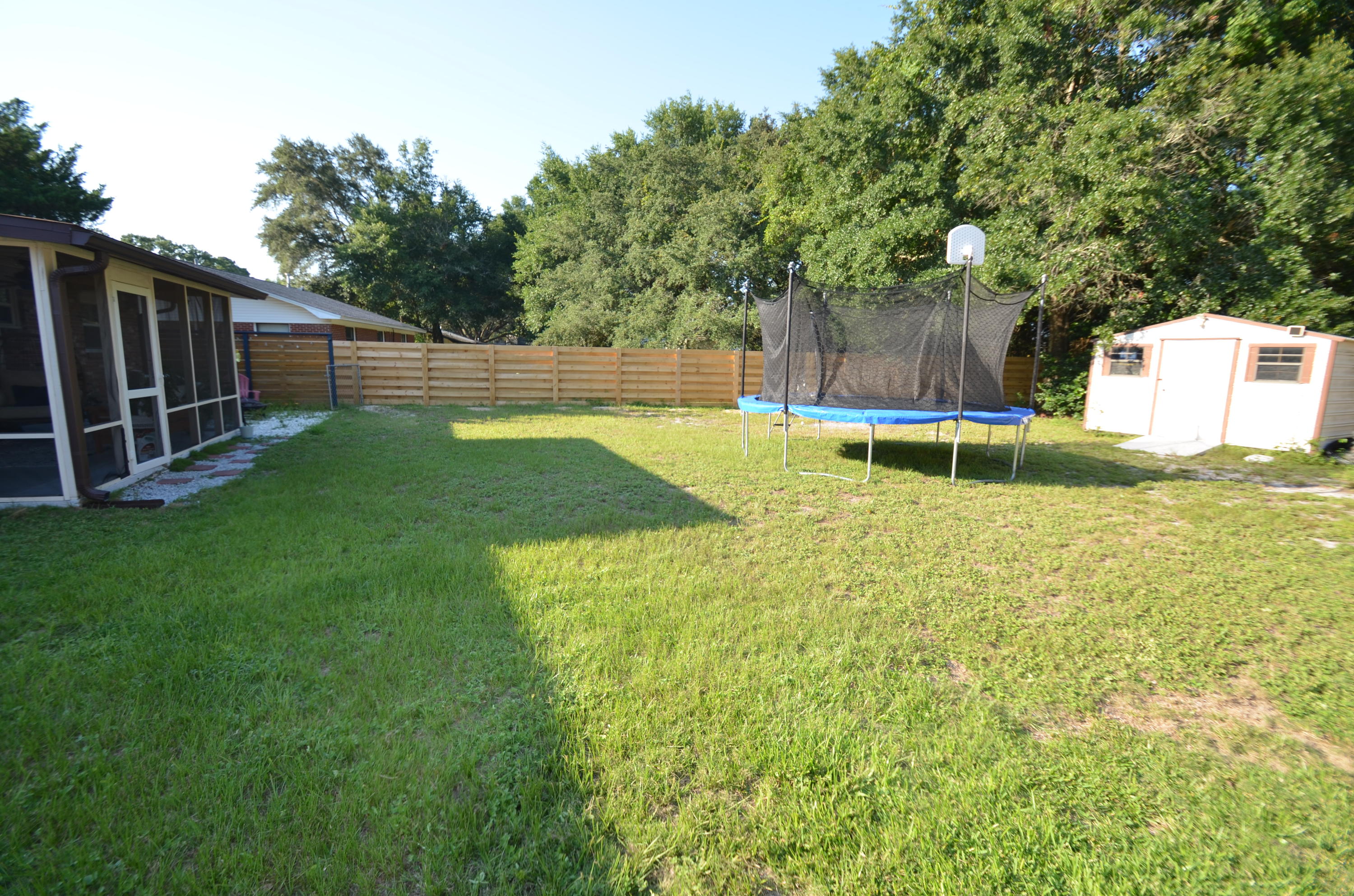 ELLIOTTS POINT 10TH ADDN - Residential