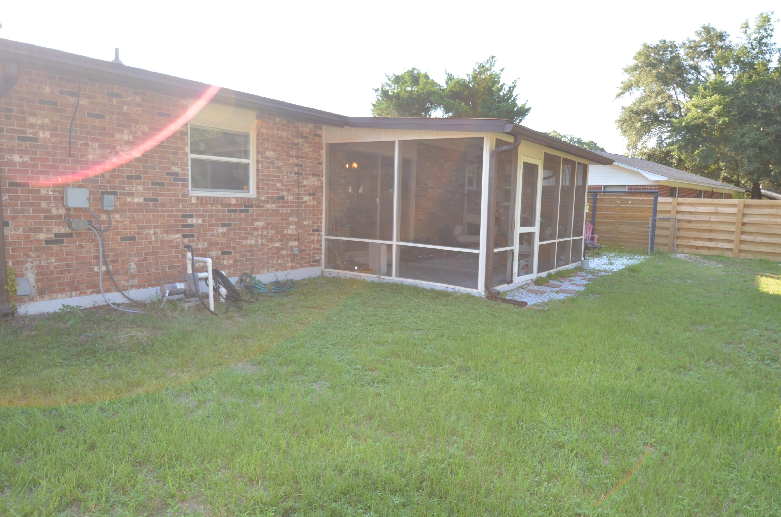 ELLIOTTS POINT 10TH ADDN - Residential