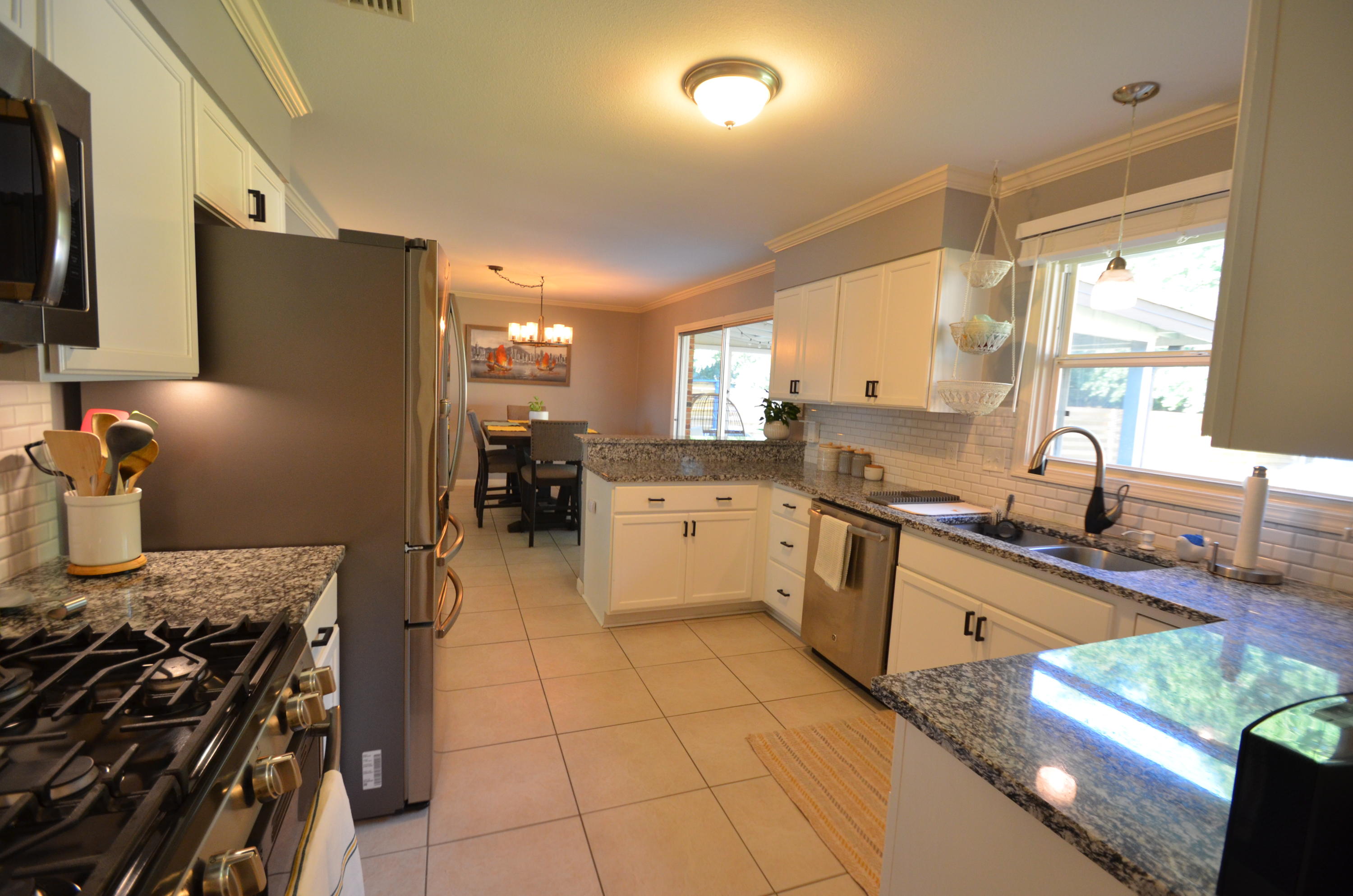 ELLIOTTS POINT 10TH ADDN - Residential