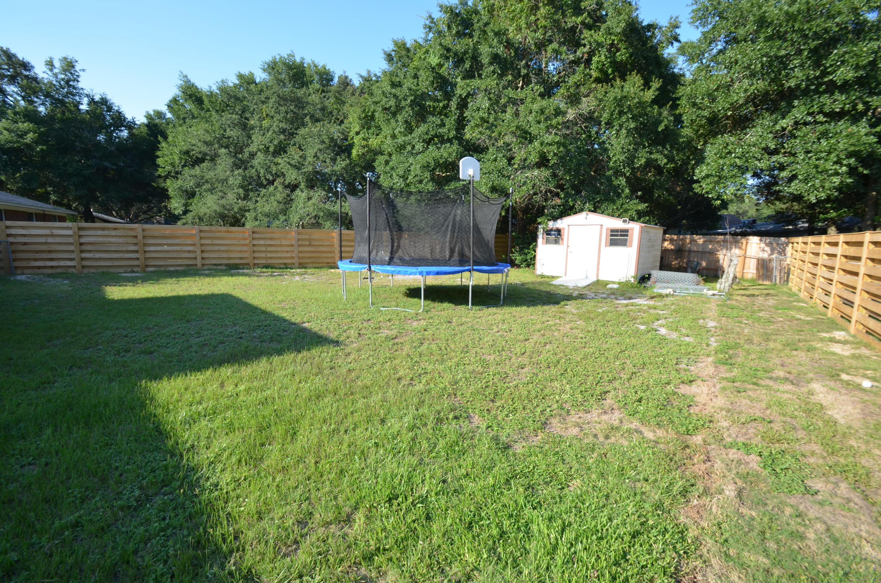 ELLIOTTS POINT 10TH ADDN - Residential