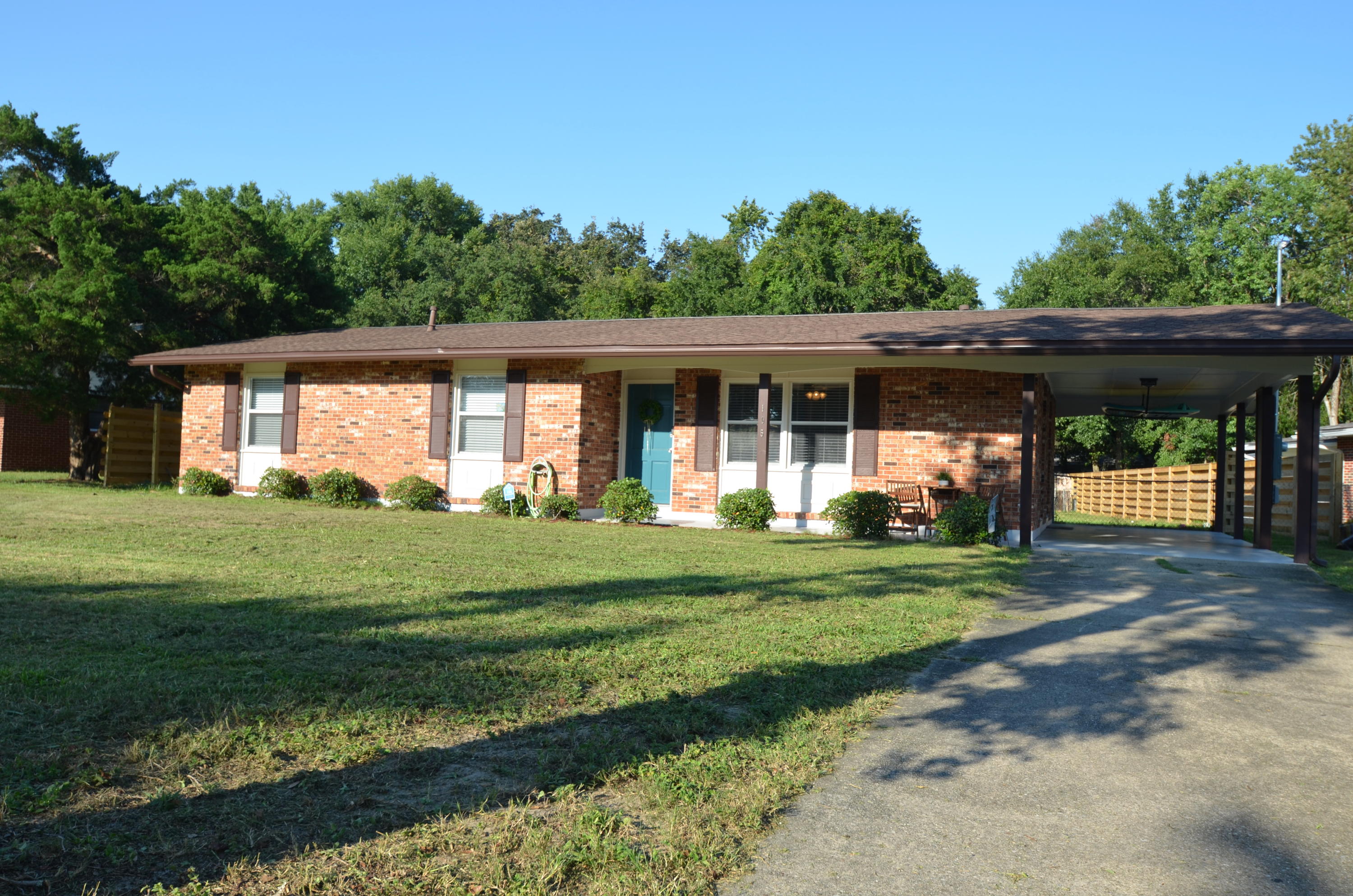 ELLIOTTS POINT 10TH ADDN - Residential