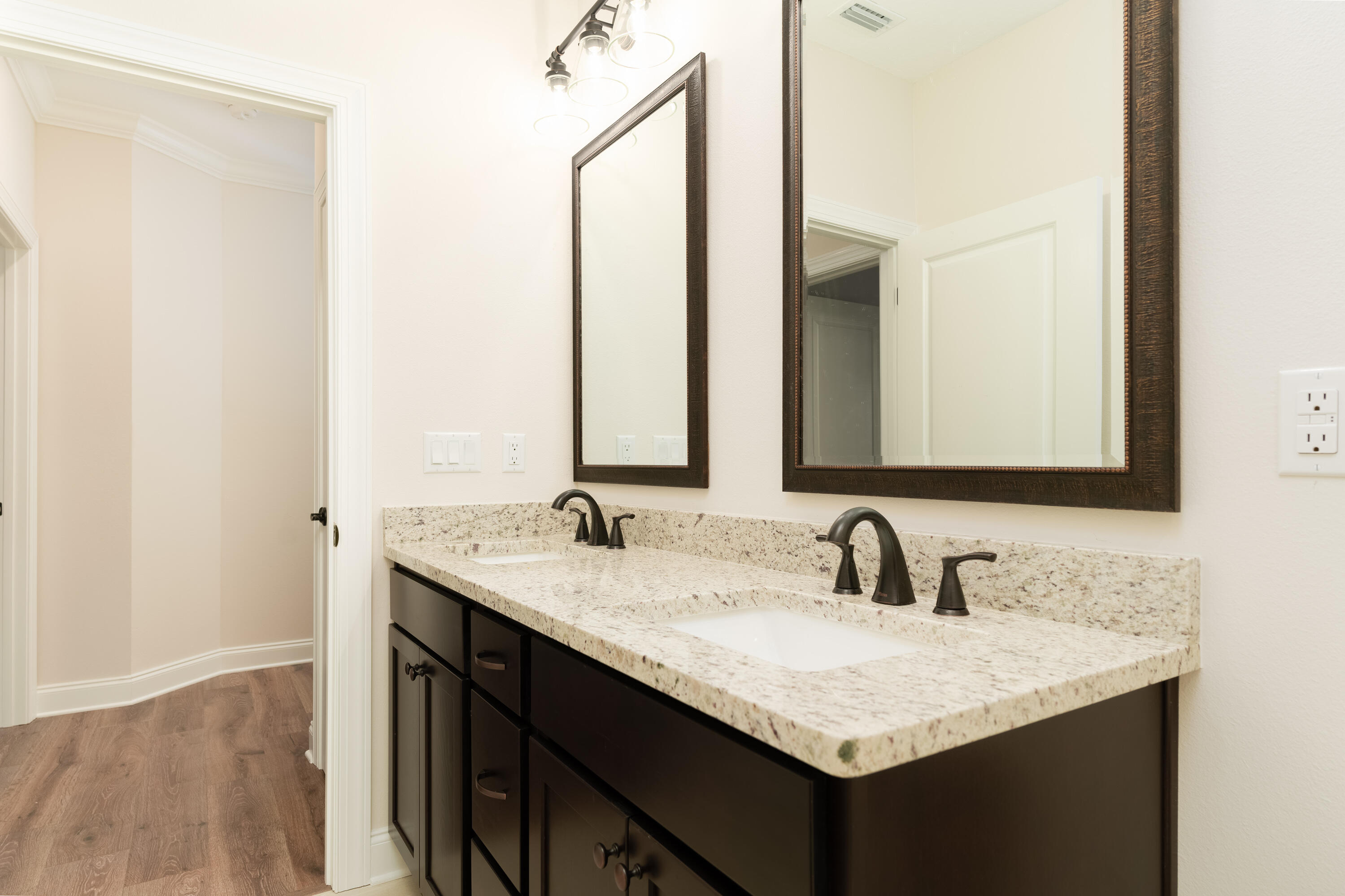 FOREST DALE - Residential