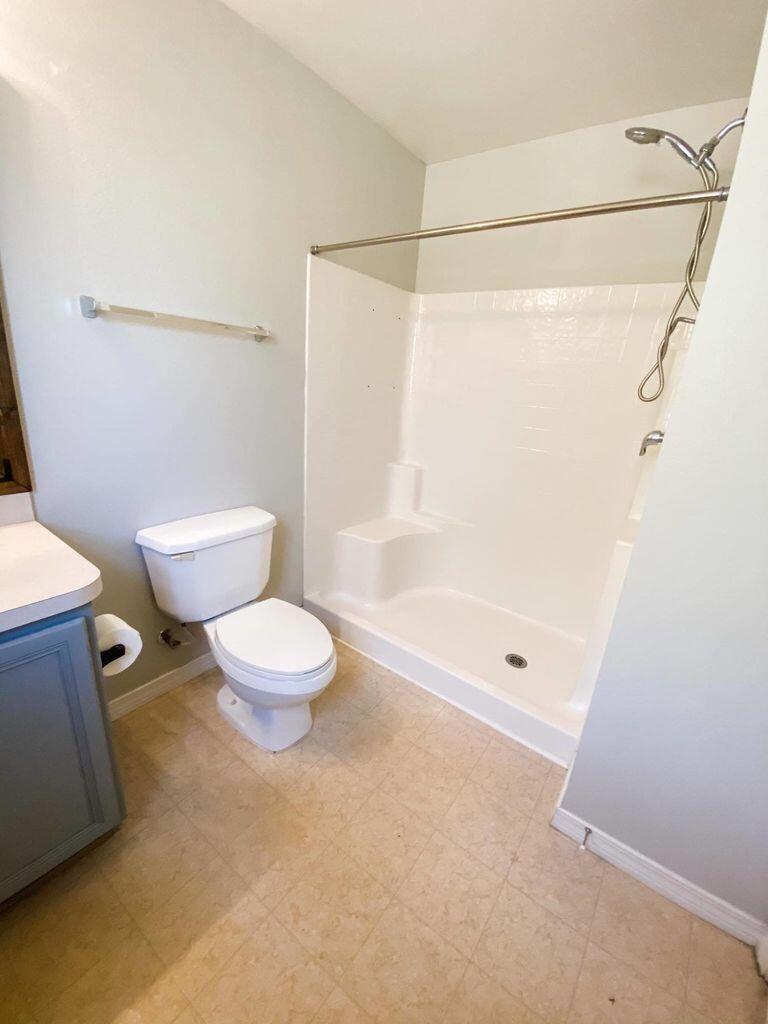 RIDGE CREST PH II - Residential Lease