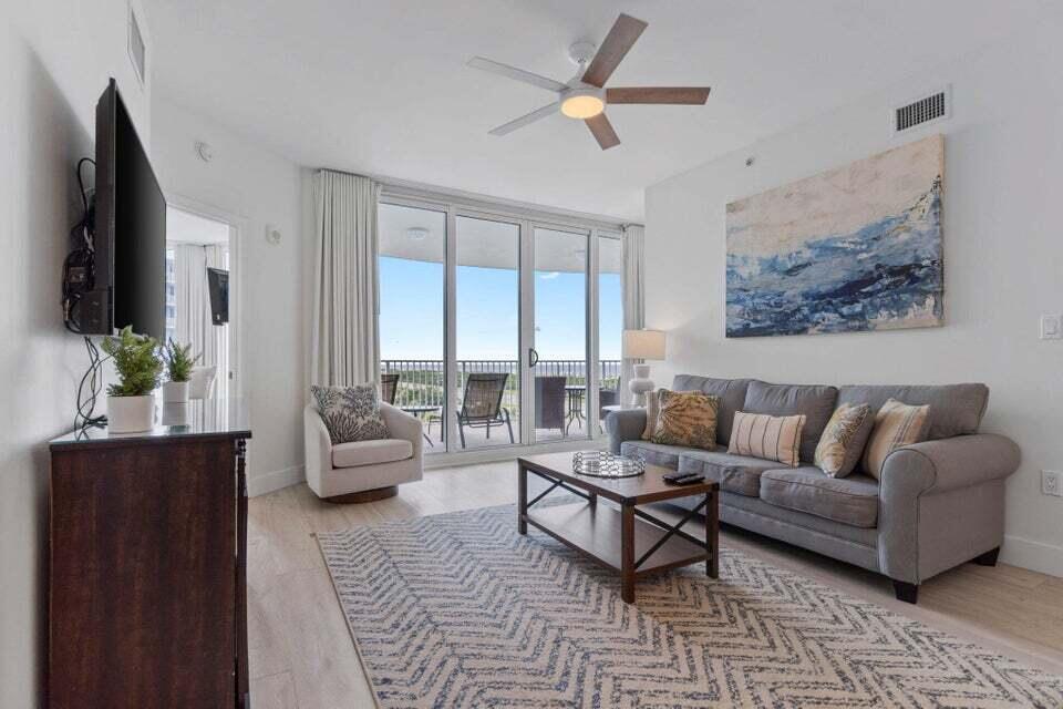 THE PALMS OF DESTIN - Residential