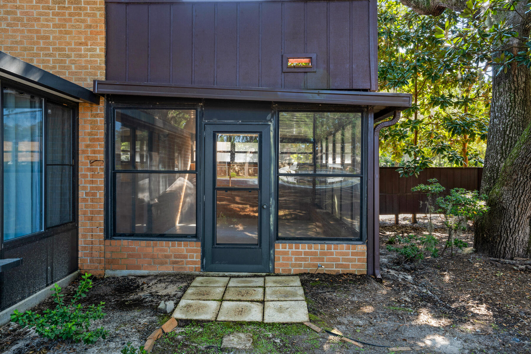 MOSSEY COVE T/H - Residential