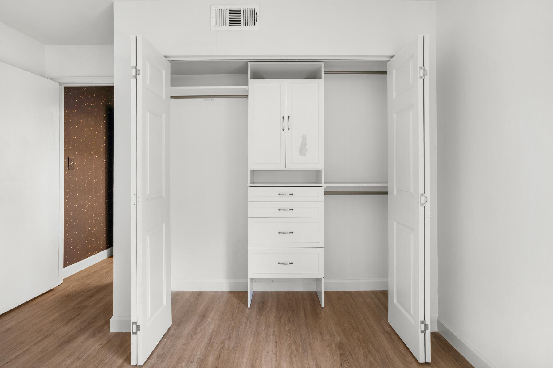 MOSSEY COVE T/H - Residential