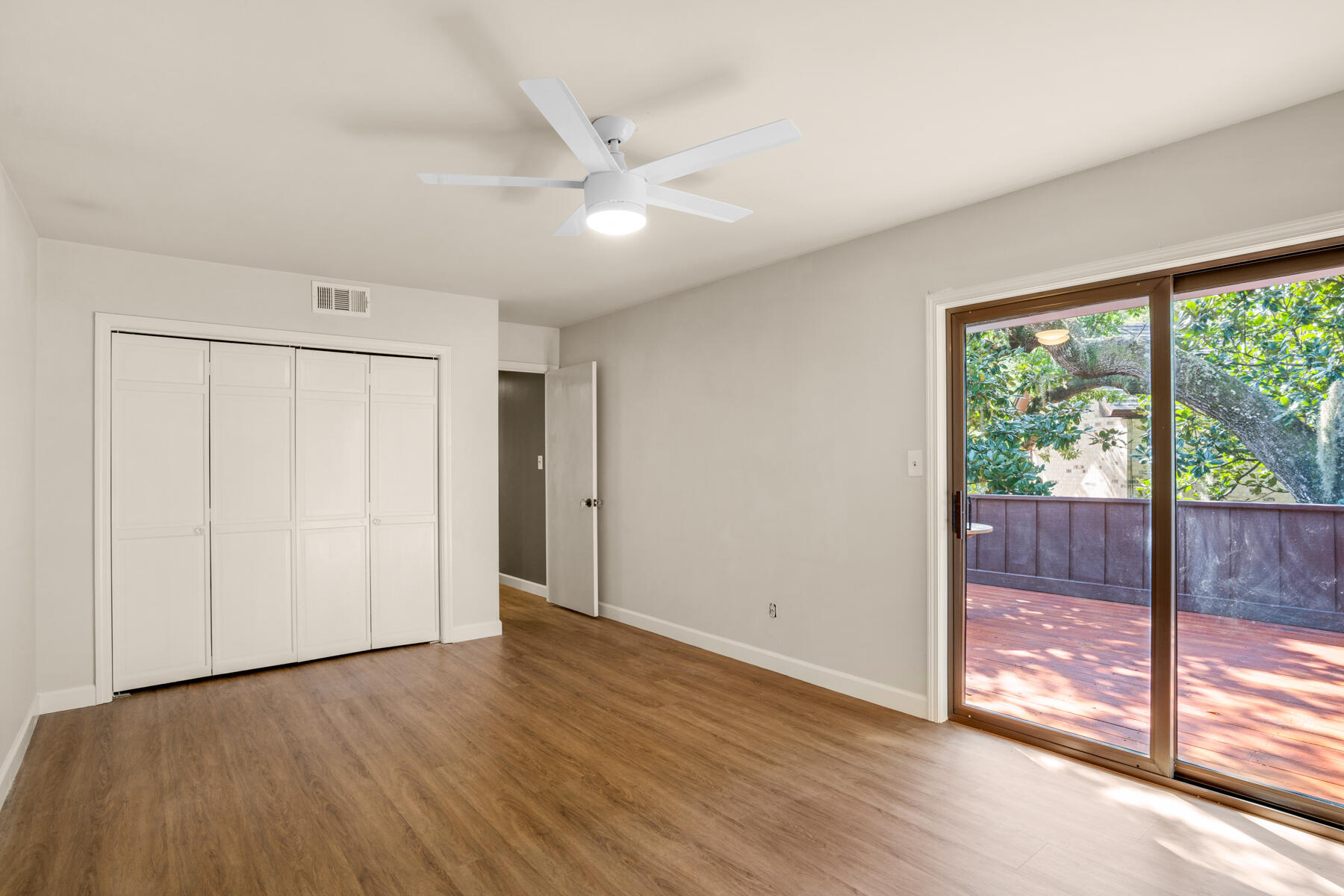 MOSSEY COVE T/H - Residential