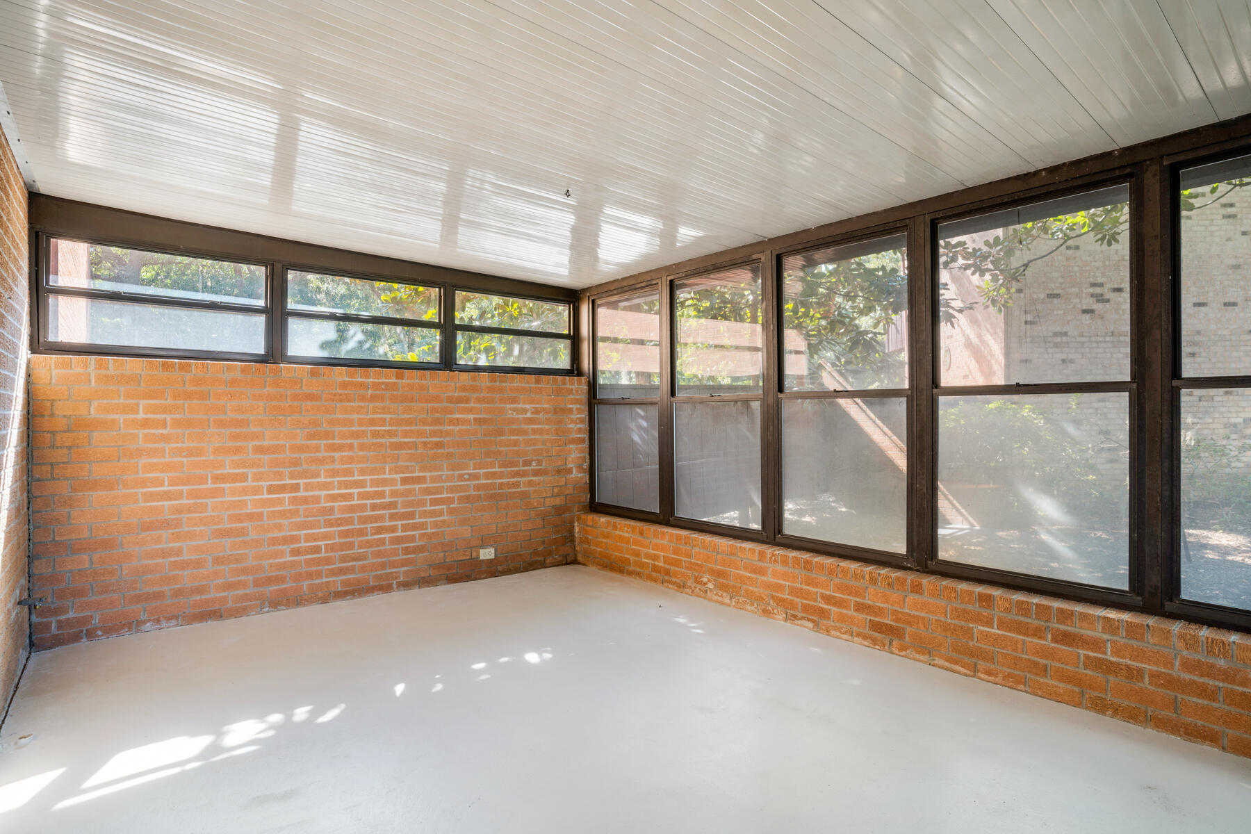 MOSSEY COVE T/H - Residential
