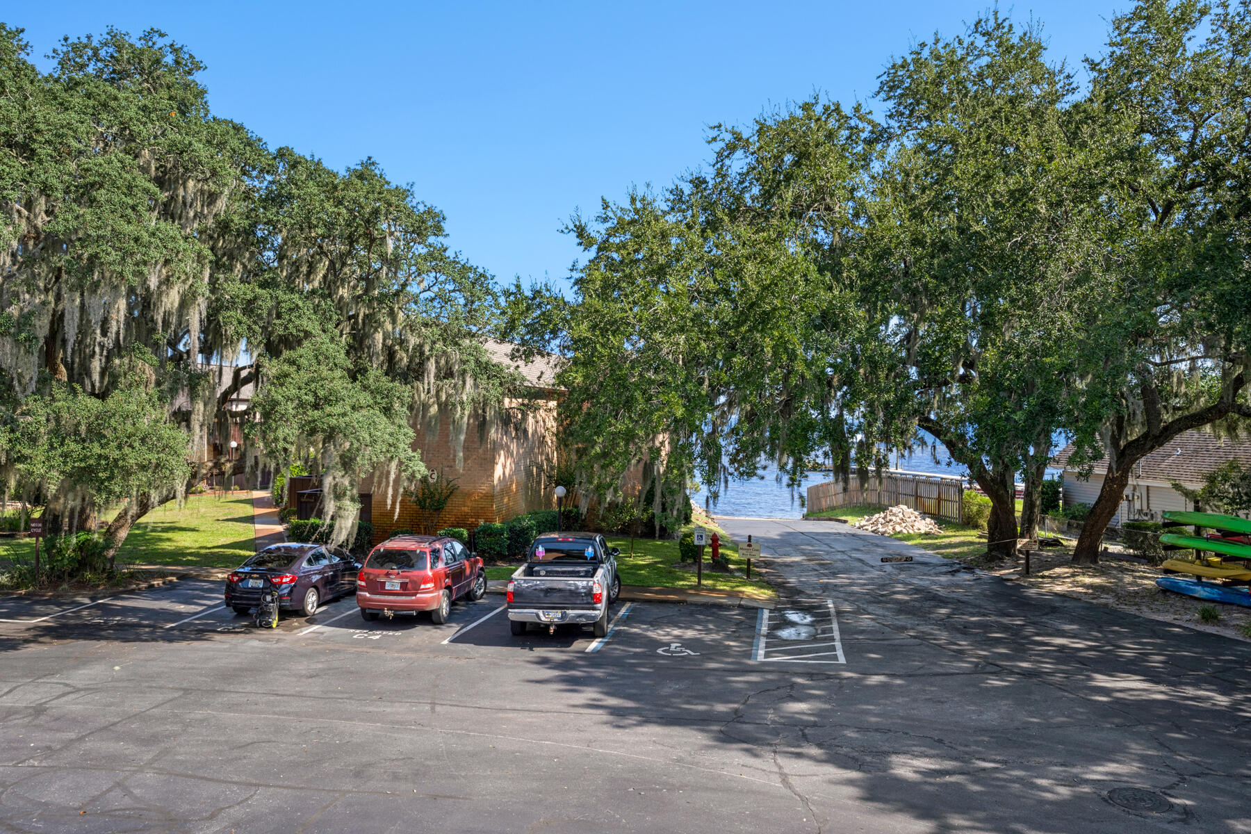 MOSSEY COVE T/H - Residential