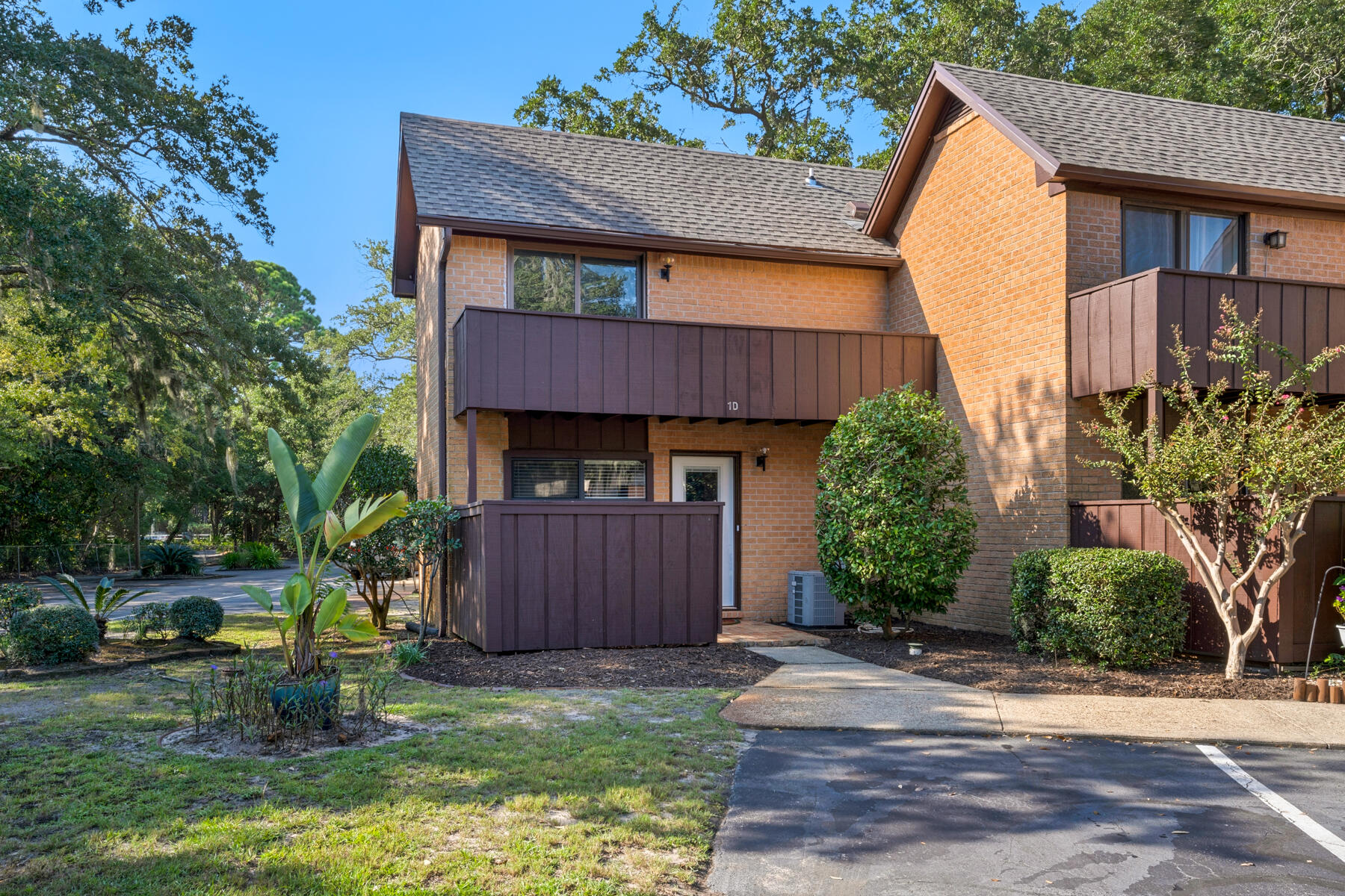 MOSSEY COVE T/H - Residential