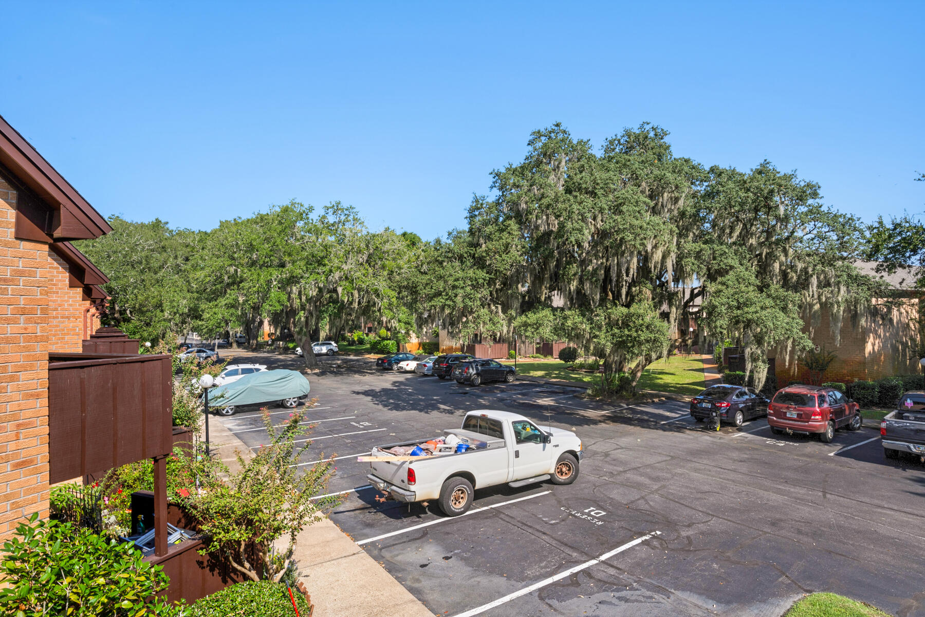 MOSSEY COVE T/H - Residential