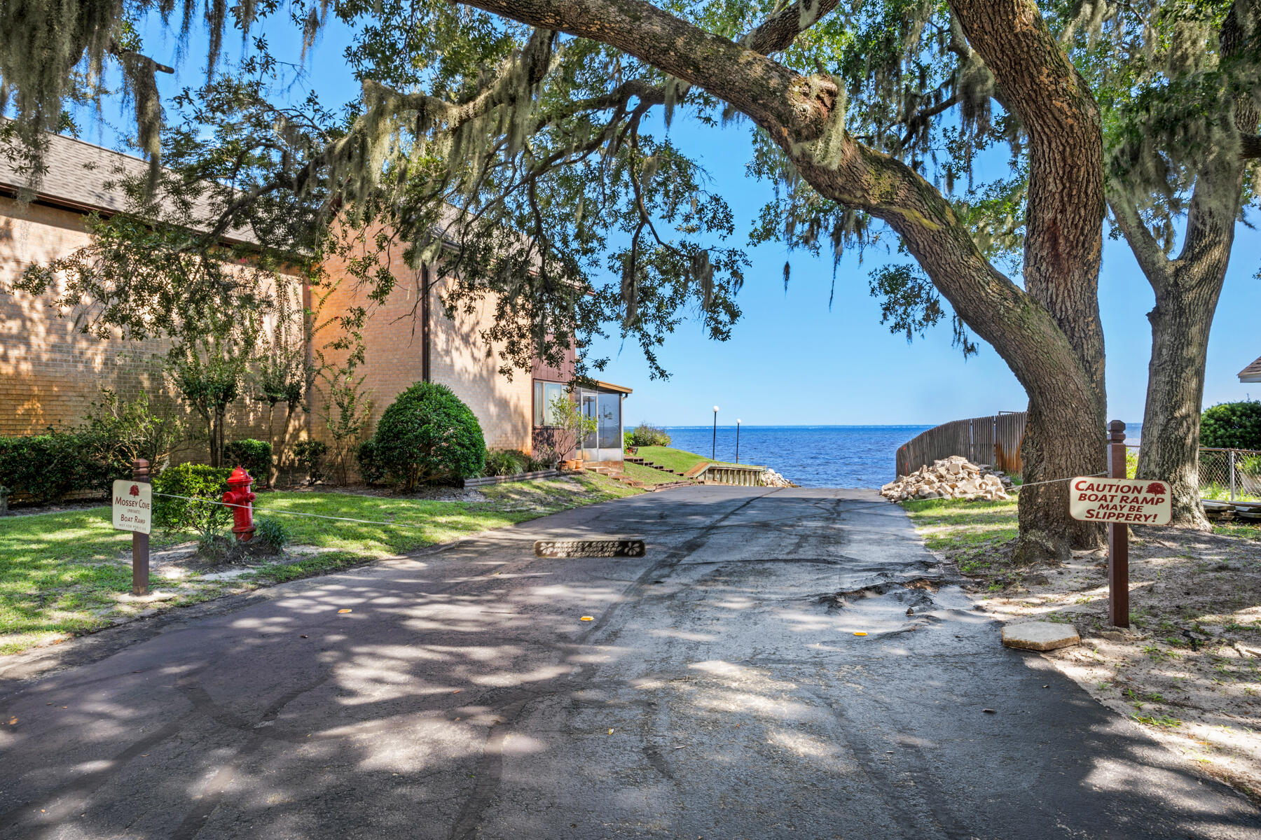 MOSSEY COVE T/H - Residential