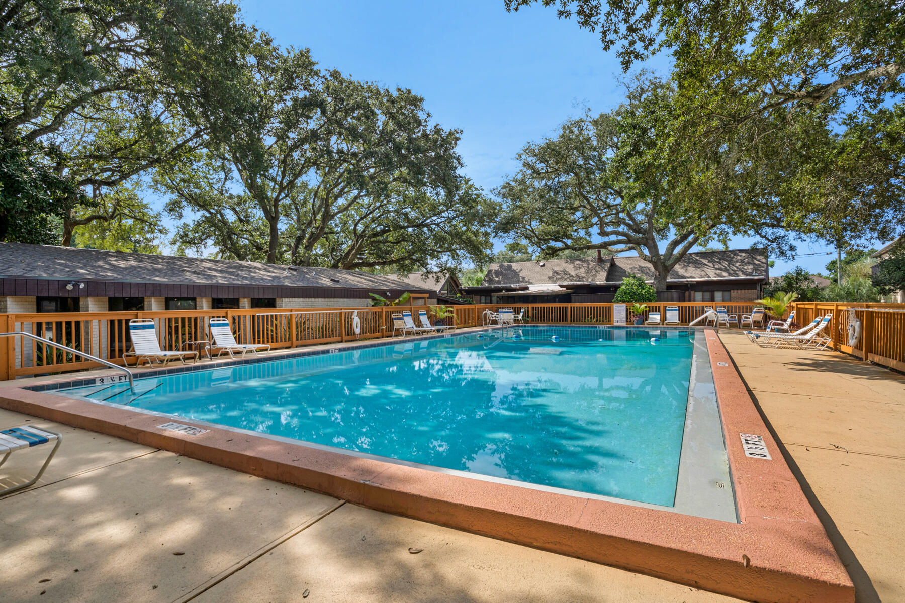 MOSSEY COVE T/H - Residential
