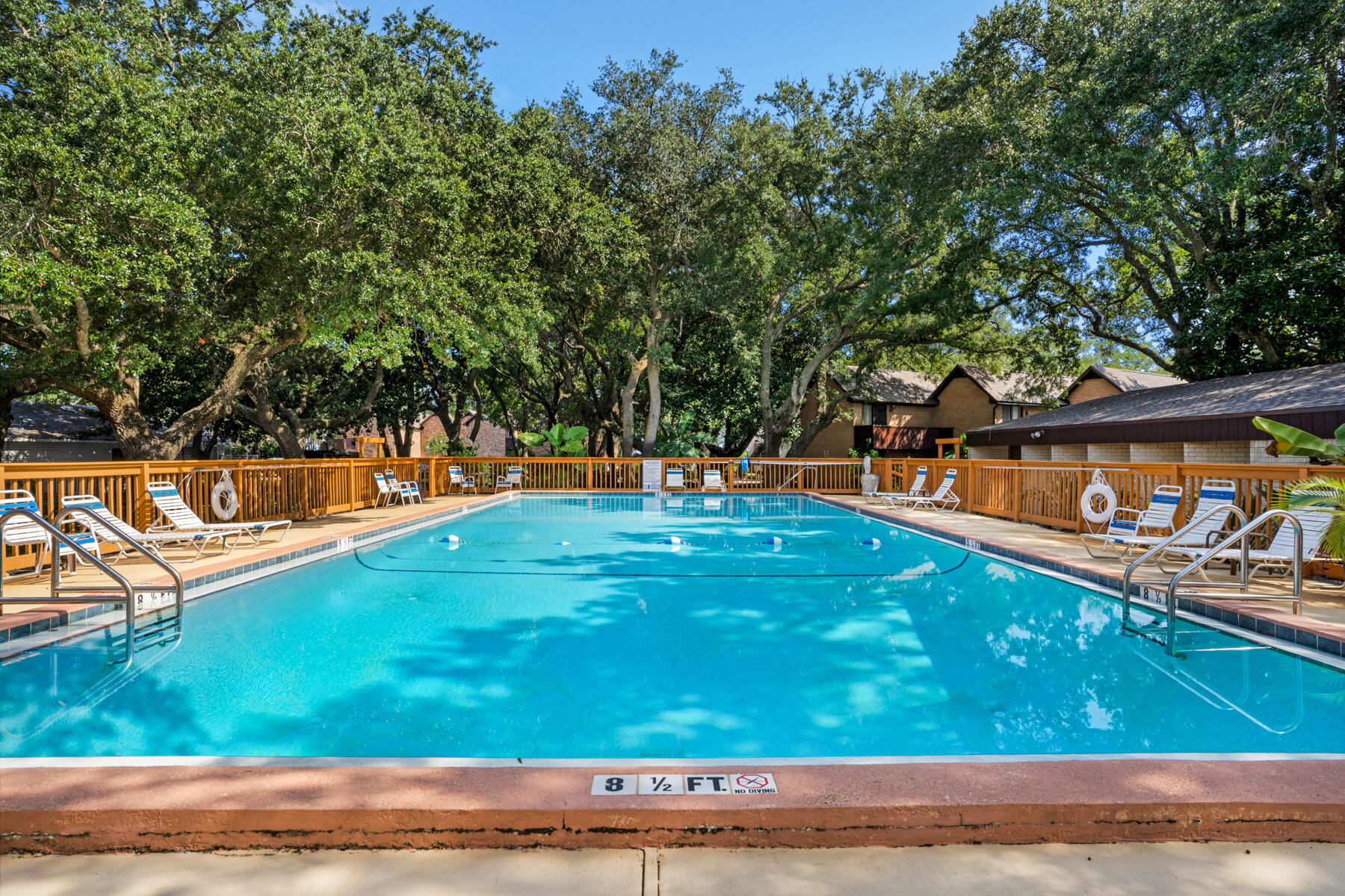 MOSSEY COVE T/H - Residential