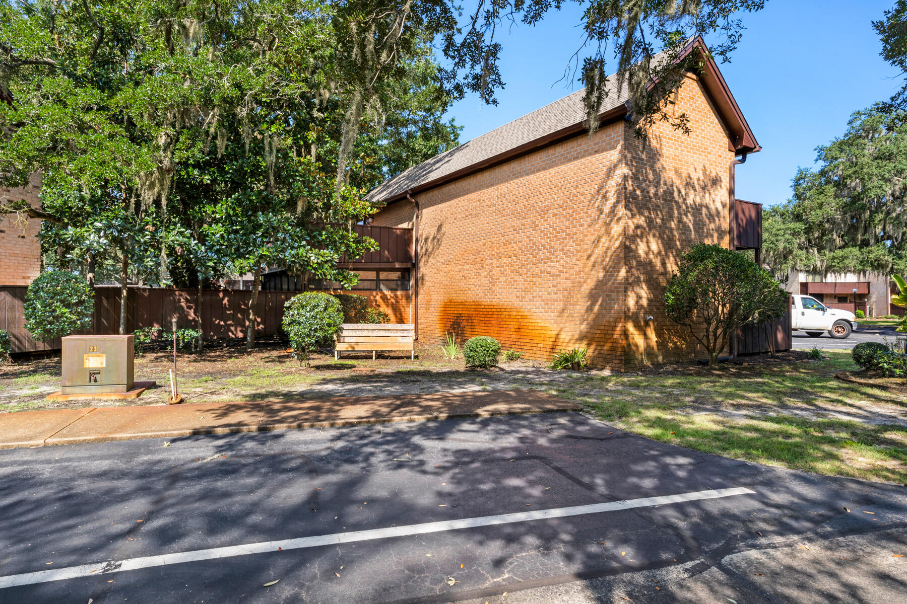 MOSSEY COVE T/H - Residential